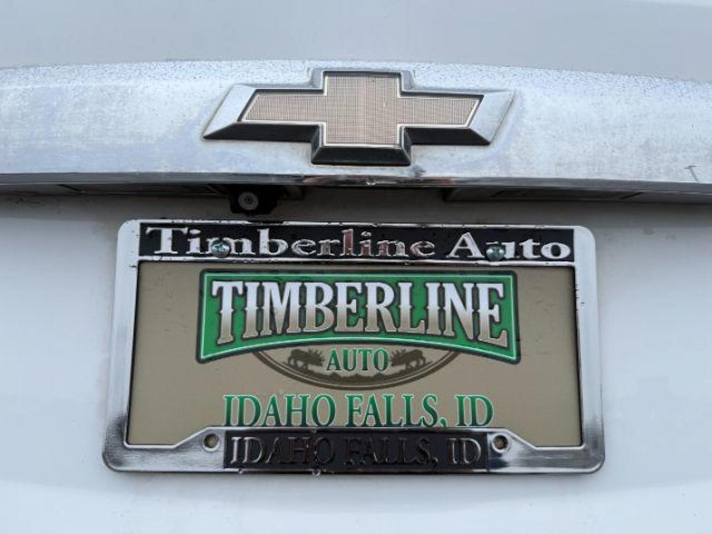 2015 WHITE /Jet Black Chevrolet Equinox (1GNFLGEK9FZ) with an ECOTEC 24L I-4 gasoline direct injection engine, Automatic transmission, located at 1175 N Woodruff Ave, Idaho Falls, ID, 83401, 43.506901, -111.999657 - At Timberline Auto, finding a great deal on your next vehicle is always easy! Our experienced sales staff's goal is to help find you the right vehicle at the right price! Our knowledgeable finance department has options for almost any credit score. We offer extended service contract options to prote - Photo#28