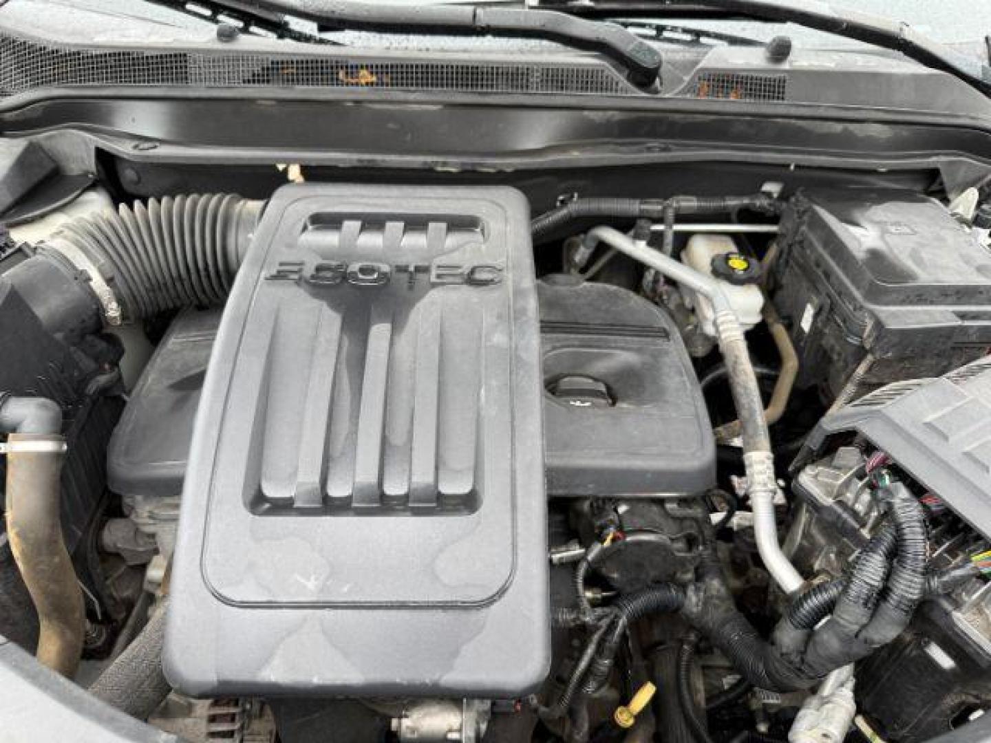 2015 WHITE /Jet Black Chevrolet Equinox (1GNFLGEK9FZ) with an ECOTEC 24L I-4 gasoline direct injection engine, Automatic transmission, located at 1175 N Woodruff Ave, Idaho Falls, ID, 83401, 43.506901, -111.999657 - At Timberline Auto, finding a great deal on your next vehicle is always easy! Our experienced sales staff's goal is to help find you the right vehicle at the right price! Our knowledgeable finance department has options for almost any credit score. We offer extended service contract options to prote - Photo#47