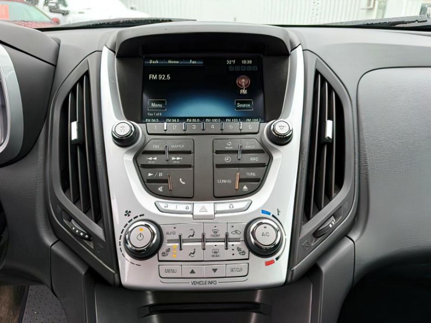 2015 WHITE /Jet Black Chevrolet Equinox (1GNFLGEK9FZ) with an ECOTEC 24L I-4 gasoline direct injection engine, Automatic transmission, located at 1175 N Woodruff Ave, Idaho Falls, ID, 83401, 43.506901, -111.999657 - At Timberline Auto, finding a great deal on your next vehicle is always easy! Our experienced sales staff's goal is to help find you the right vehicle at the right price! Our knowledgeable finance department has options for almost any credit score. We offer extended service contract options to prote - Photo#16