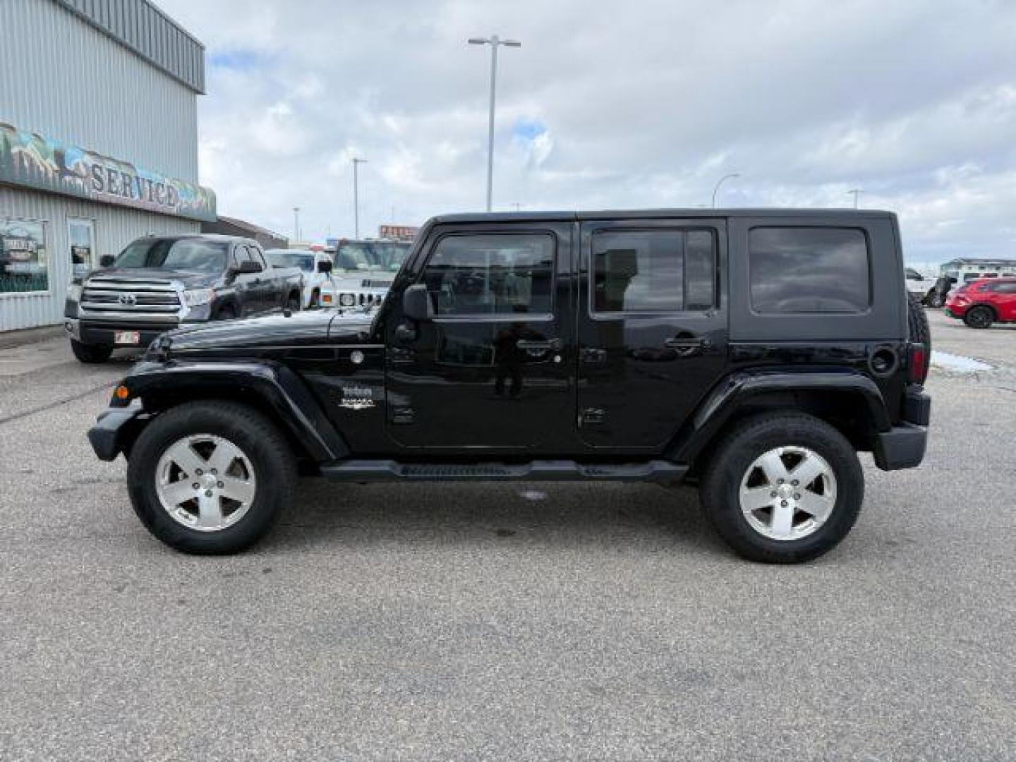 2008 BLACK /Dark Slate Gray/Med Slate Gray Jeep Wrangler (1J4GA59148L) with an 38L V-6 regular unleaded engine, Automatic transmission, located at 1175 N Woodruff Ave, Idaho Falls, ID, 83401, 43.506901, -111.999657 - At Timberline Auto, finding a great deal on your next vehicle is always easy! Our experienced sales staff's goal is to help find you the right vehicle at the right price! Our knowledgeable finance department has options for almost any credit score. We offer extended service contract options to prote - Photo#22