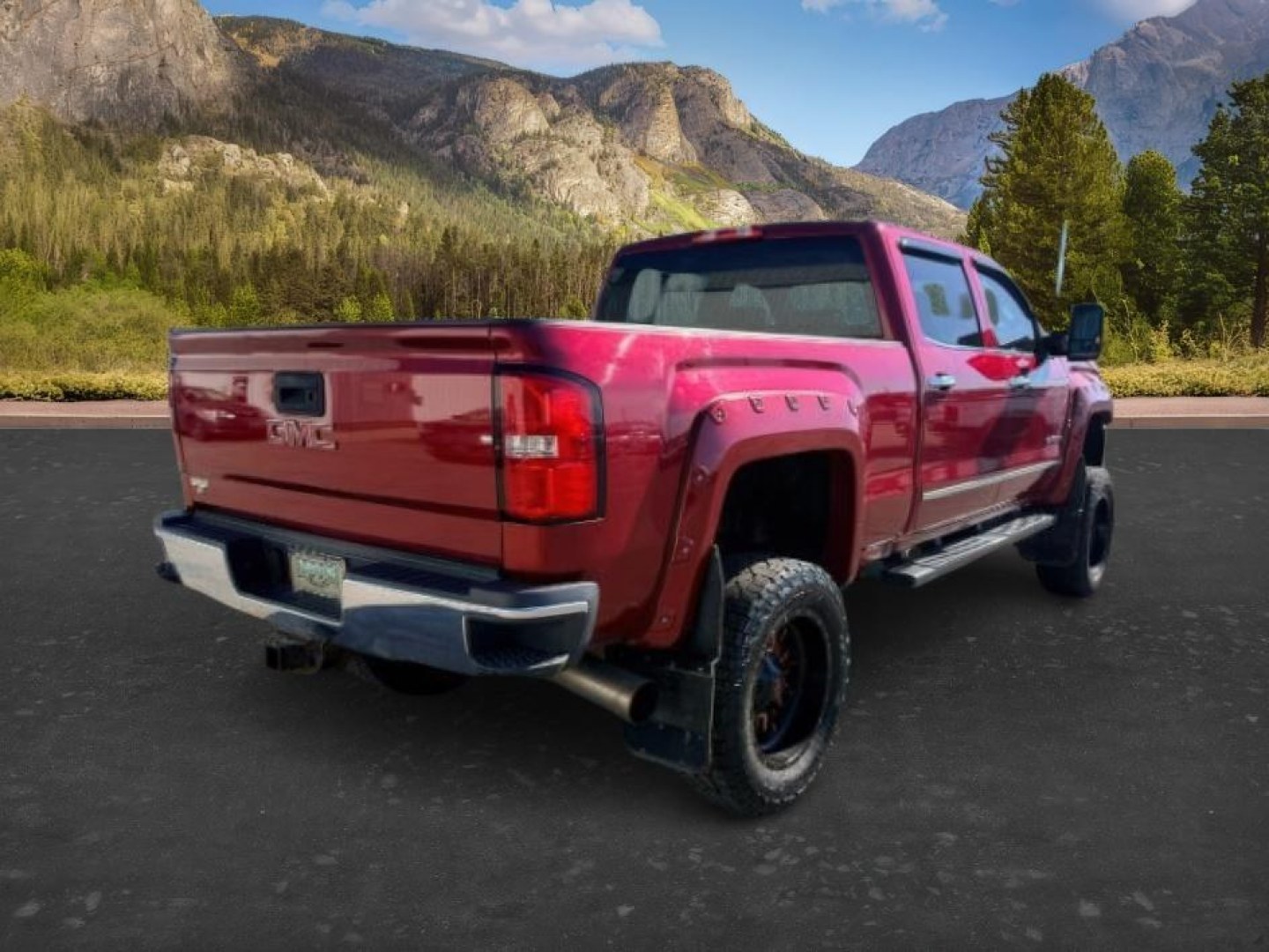 2018 RED /Jet Black GMC Sierra 3500HD (1GT42XCY4JF) with an Duramax 66L V-8 diesel direct injection engine, Automatic transmission, located at 1175 N Woodruff Ave, Idaho Falls, ID, 83401, 43.506901, -111.999657 - Heavy duty diesel strength and modern everyday convenience come together in this 2018 GMC Sierra 3500HD Crew Cab 4x4 equipped with the 6.6L Duramax turbo diesel engine. Built for serious towing and hauling, this 3500HD delivers the capability needed for trailers, equipment, and demanding workloads w- Photo#6