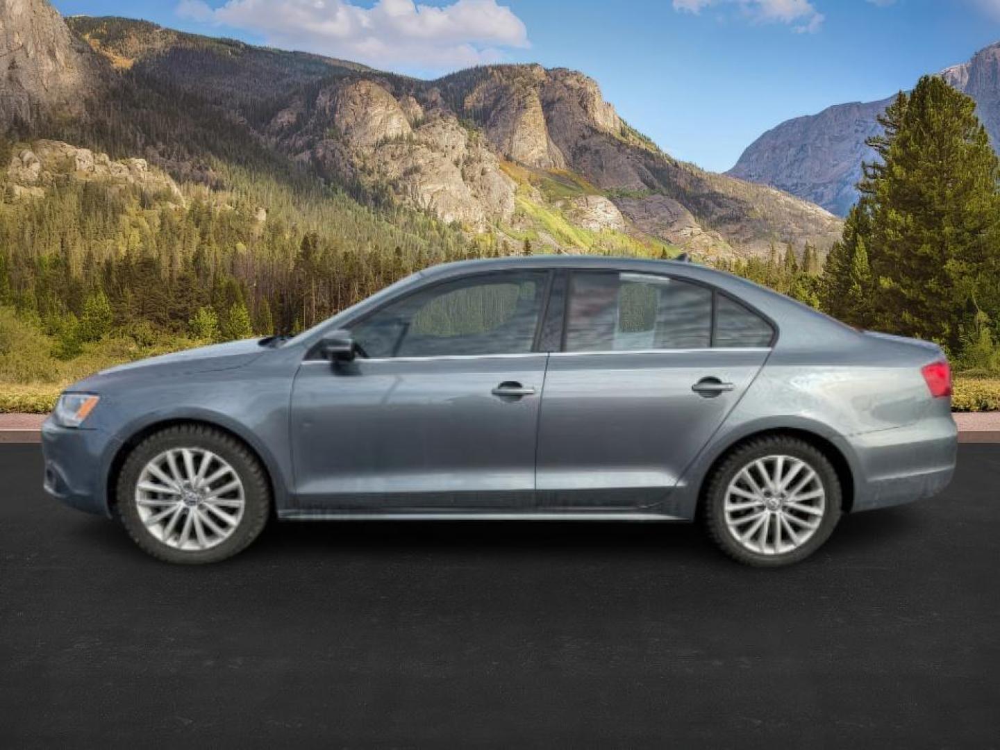 2013 Platinum Gray Metallic /Titan Black Volkswagen Jetta (3VWLL7AJ1DM) with an 2L I-4 diesel direct injection engine, Automatic transmission, located at 1175 N Woodruff Ave, Idaho Falls, ID, 83401, 43.506901, -111.999657 - At Timberline Auto, finding a great deal on your next vehicle is always easy! Our experienced sales staff's goal is to help find you the right vehicle at the right price! Our knowledgeable finance department has options for almost any credit score. We offer extended service contract options to prote - Photo#0