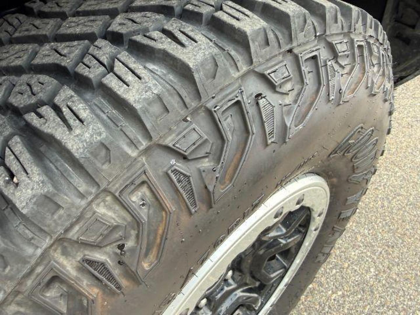 2022 GREEN /Black Onyx Ford Bronco (1FMEE5DPXNL) with an EcoBoost 27L V-6 portdirect injection engine, Automatic transmission, located at 1175 N Woodruff Ave, Idaho Falls, ID, 83401, 43.506901, -111.999657 - At Timberline Auto, finding a great deal on your next vehicle is always easy! Our experienced sales staff's goal is to help find you the right vehicle at the right price! Our knowledgeable finance department has options for almost any credit score. We offer extended service contract options to prote - Photo#35