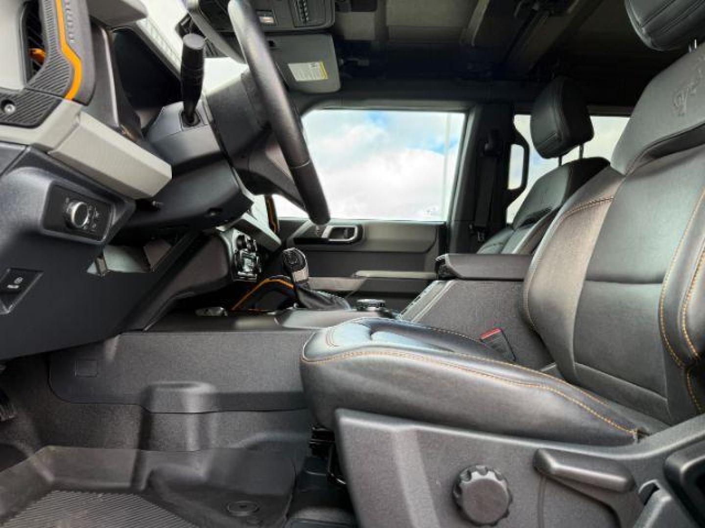 2022 GREEN /Black Onyx Ford Bronco (1FMEE5DPXNL) with an EcoBoost 27L V-6 portdirect injection engine, Automatic transmission, located at 1175 N Woodruff Ave, Idaho Falls, ID, 83401, 43.506901, -111.999657 - At Timberline Auto, finding a great deal on your next vehicle is always easy! Our experienced sales staff's goal is to help find you the right vehicle at the right price! Our knowledgeable finance department has options for almost any credit score. We offer extended service contract options to prote - Photo#38