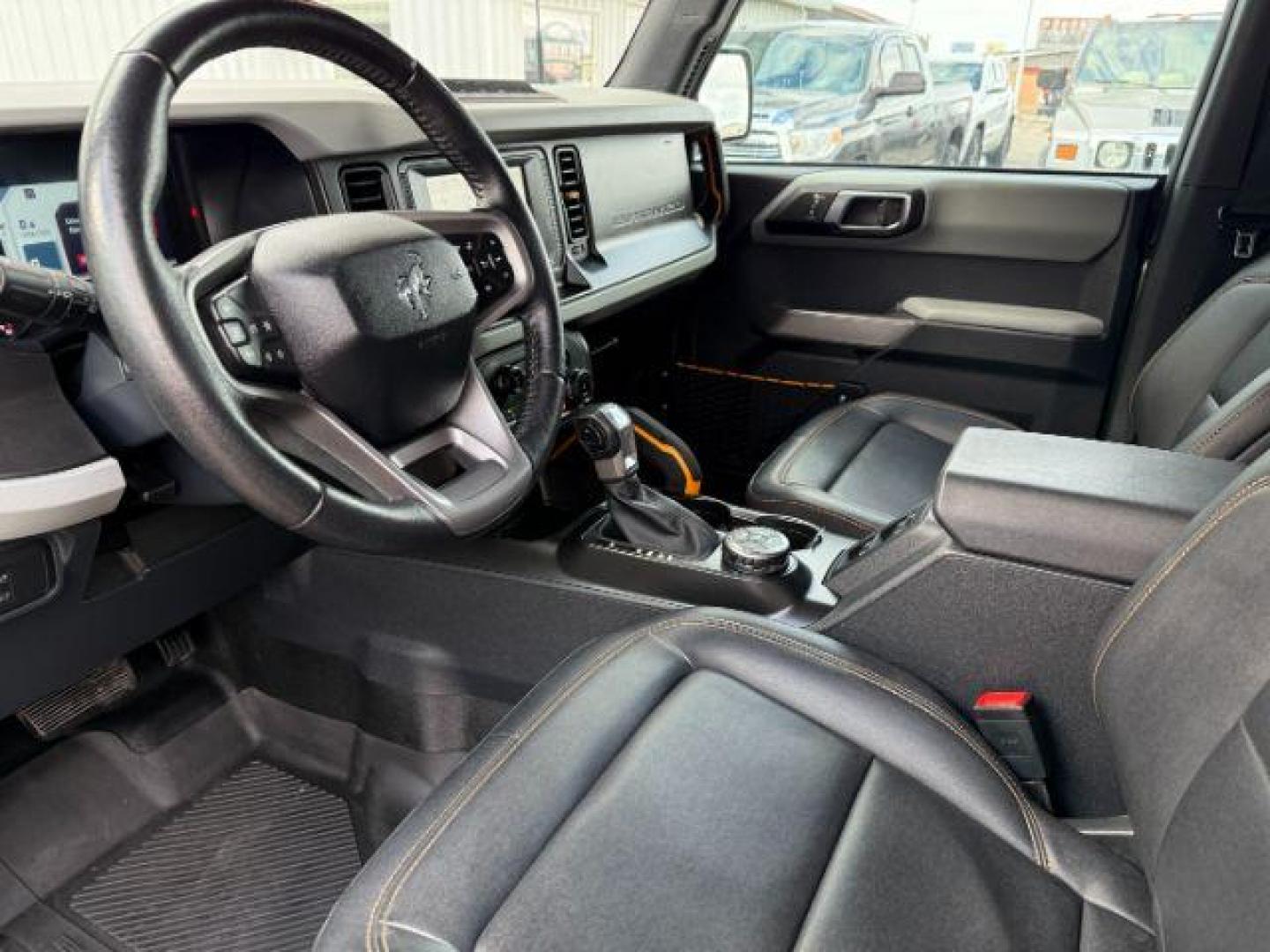 2022 GREEN /Black Onyx Ford Bronco (1FMEE5DPXNL) with an EcoBoost 27L V-6 portdirect injection engine, Automatic transmission, located at 1175 N Woodruff Ave, Idaho Falls, ID, 83401, 43.506901, -111.999657 - At Timberline Auto, finding a great deal on your next vehicle is always easy! Our experienced sales staff's goal is to help find you the right vehicle at the right price! Our knowledgeable finance department has options for almost any credit score. We offer extended service contract options to prote - Photo#39