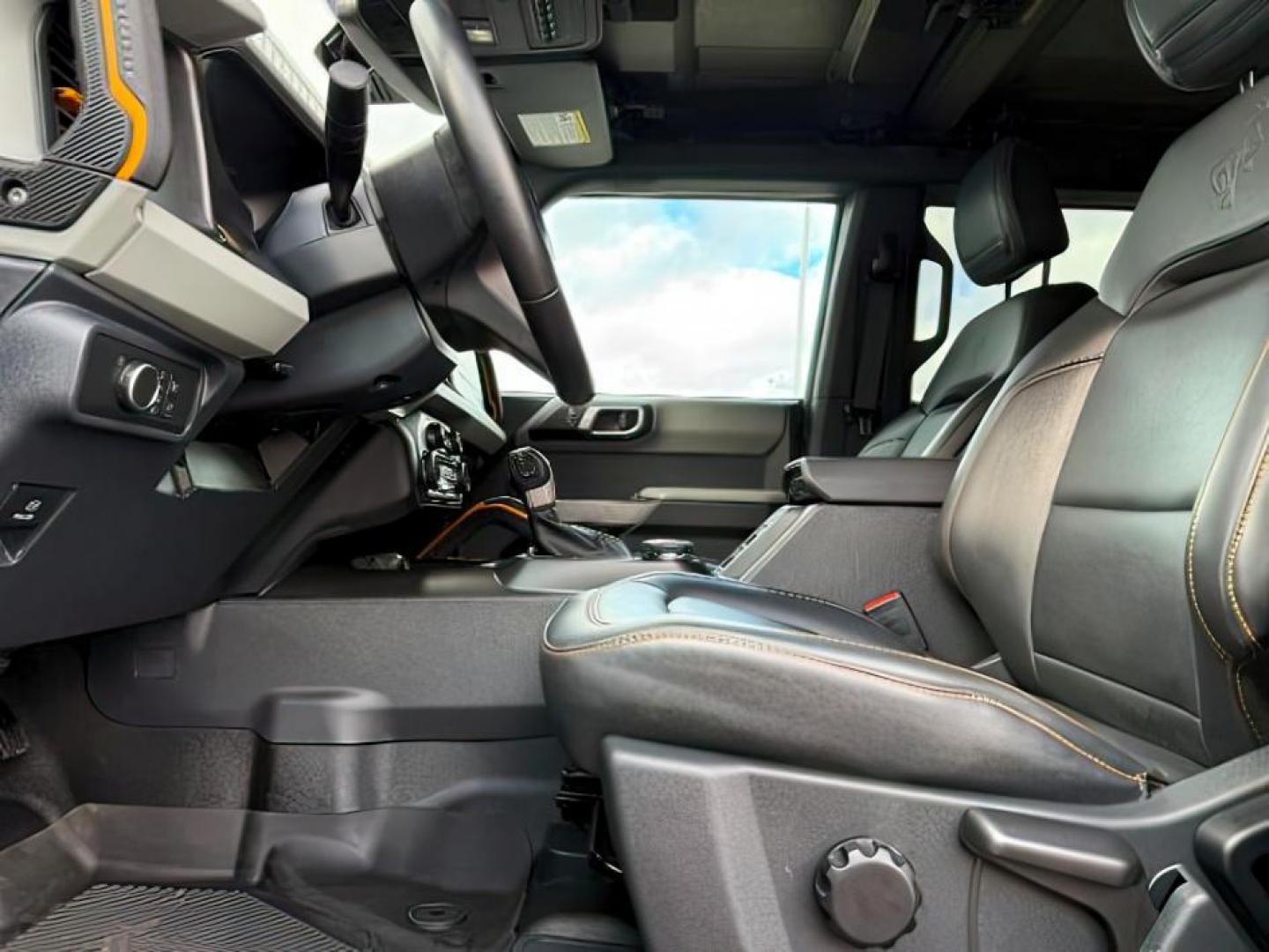 2022 GREEN /Black Onyx Ford Bronco (1FMEE5DPXNL) with an EcoBoost 27L V-6 portdirect injection engine, Automatic transmission, located at 1175 N Woodruff Ave, Idaho Falls, ID, 83401, 43.506901, -111.999657 - At Timberline Auto, finding a great deal on your next vehicle is always easy! Our experienced sales staff's goal is to help find you the right vehicle at the right price! Our knowledgeable finance department has options for almost any credit score. We offer extended service contract options to prote - Photo#13