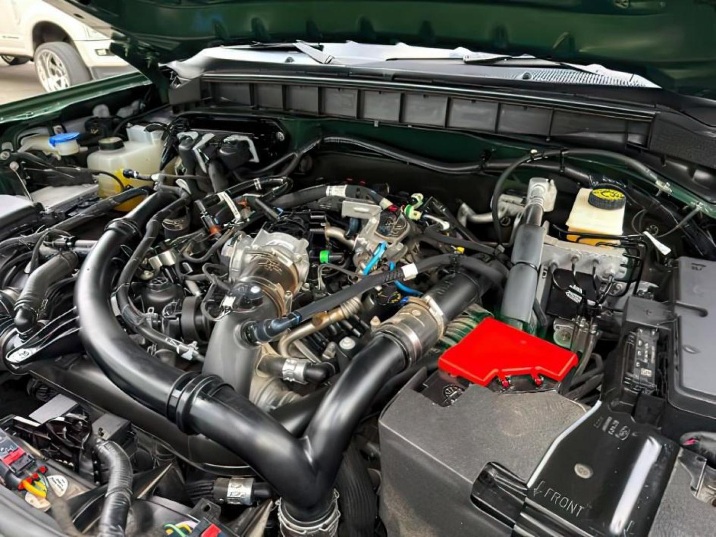 2022 GREEN /Black Onyx Ford Bronco (1FMEE5DPXNL) with an EcoBoost 27L V-6 portdirect injection engine, Automatic transmission, located at 1175 N Woodruff Ave, Idaho Falls, ID, 83401, 43.506901, -111.999657 - At Timberline Auto, finding a great deal on your next vehicle is always easy! Our experienced sales staff's goal is to help find you the right vehicle at the right price! Our knowledgeable finance department has options for almost any credit score. We offer extended service contract options to prote - Photo#25