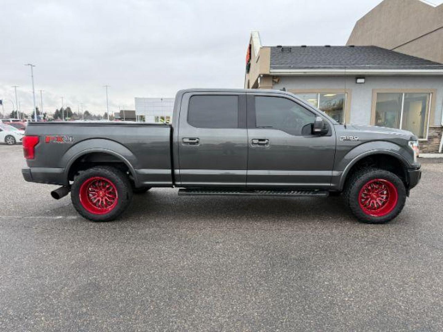 2020 GRAY /Black Ford F-150 (1FTFW1E42LK) with an EcoBoost 35L V-6 portdirect injection engine, Automatic transmission, located at 1175 N Woodruff Ave, Idaho Falls, ID, 83401, 43.506901, -111.999657 - At Timberline Auto, finding a great deal on your next vehicle is always easy! Our experienced sales staff's goal is to help find you the right vehicle at the right price! Our knowledgeable finance department has options for almost any credit score. We offer extended service contract options to prote - Photo#37