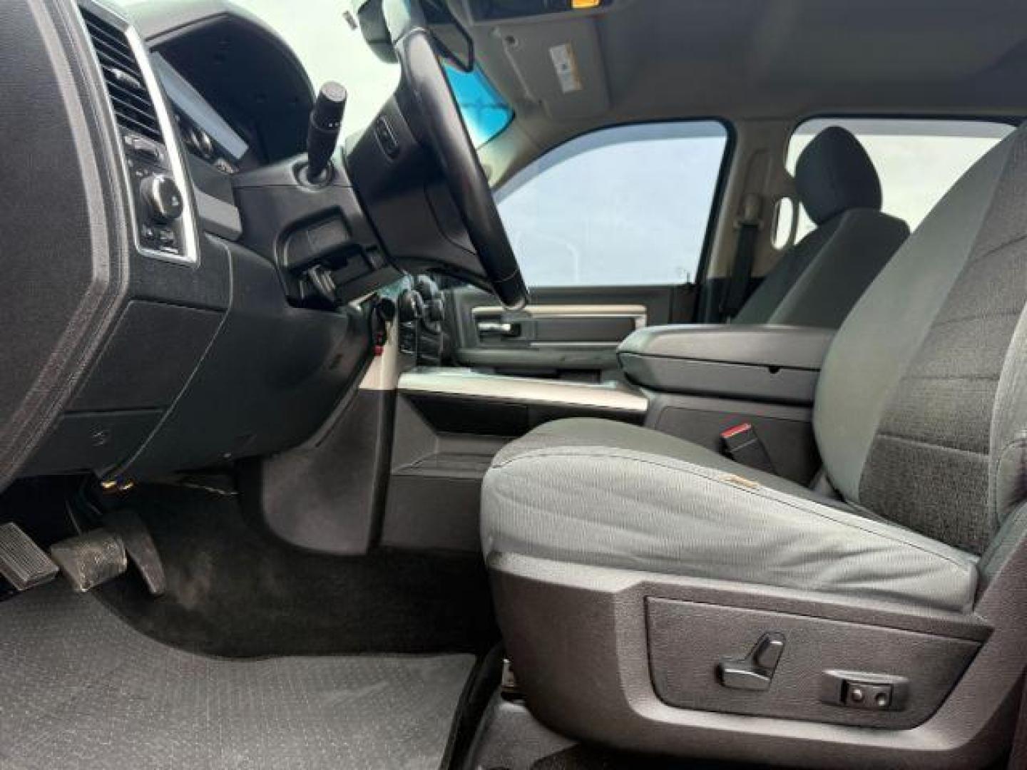 2016 RED /Diesel Grey/Black Ram 1500 (1C6RR7LG6GS) with an Pentastar 36L V-6 DOHC engine, Automatic transmission, located at 1175 N Woodruff Ave, Idaho Falls, ID, 83401, 43.506901, -111.999657 - At Timberline Auto, finding a great deal on your next vehicle is always easy! Our experienced sales staff's goal is to help find you the right vehicle at the right price! Our knowledgeable finance department has options for almost any credit score. We offer extended service contract options to prote - Photo#35