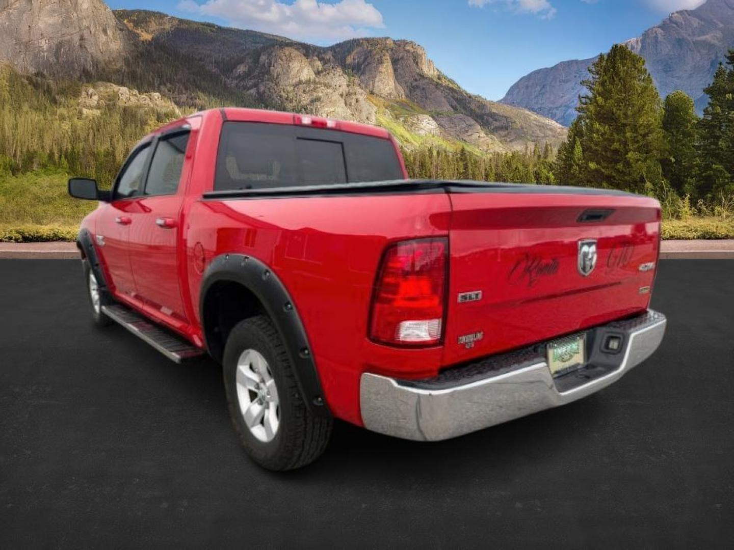 2016 RED /Diesel Grey/Black Ram 1500 (1C6RR7LG6GS) with an Pentastar 36L V-6 DOHC engine, Automatic transmission, located at 1175 N Woodruff Ave, Idaho Falls, ID, 83401, 43.506901, -111.999657 - At Timberline Auto, finding a great deal on your next vehicle is always easy! Our experienced sales staff's goal is to help find you the right vehicle at the right price! Our knowledgeable finance department has options for almost any credit score. We offer extended service contract options to prote - Photo#2