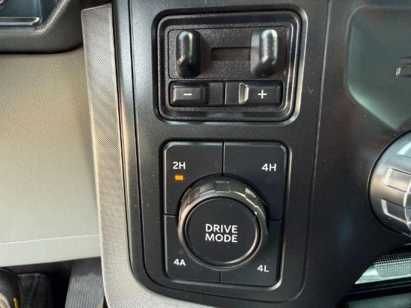 2021 WHITE /Admiral Blue Ford F-150 (1FTFW1E86MF) with an EcoBoost 35L V-6 portdirect injection engine, Automatic transmission, located at 1175 N Woodruff Ave, Idaho Falls, ID, 83401, 43.506901, -111.999657 - At Timberline Auto, finding a great deal on your next vehicle is always easy! Our experienced sales staff's goal is to help find you the right vehicle at the right price! Our knowledgeable finance department has options for almost any credit score. We offer extended service contract options to prote - Photo#43