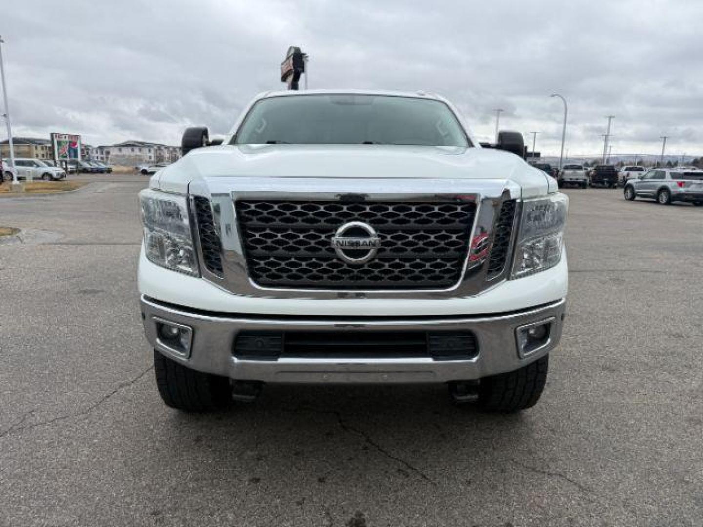 2017 WHITE /LEATHER Nissan Titan XD (1N6BA1F42HN) with an 50L V8 TURBO engine, Automatic transmission, located at 1175 N Woodruff Ave, Idaho Falls, ID, 83401, 43.506901, -111.999657 - Photo#32