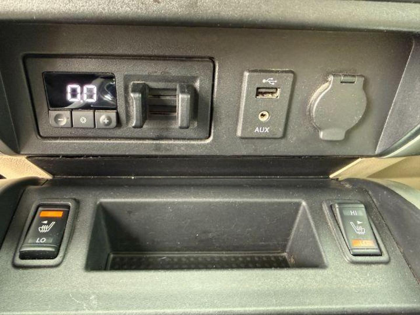 2017 WHITE /LEATHER Nissan Titan XD (1N6BA1F42HN) with an 50L V8 TURBO engine, Automatic transmission, located at 1175 N Woodruff Ave, Idaho Falls, ID, 83401, 43.506901, -111.999657 - Photo#41