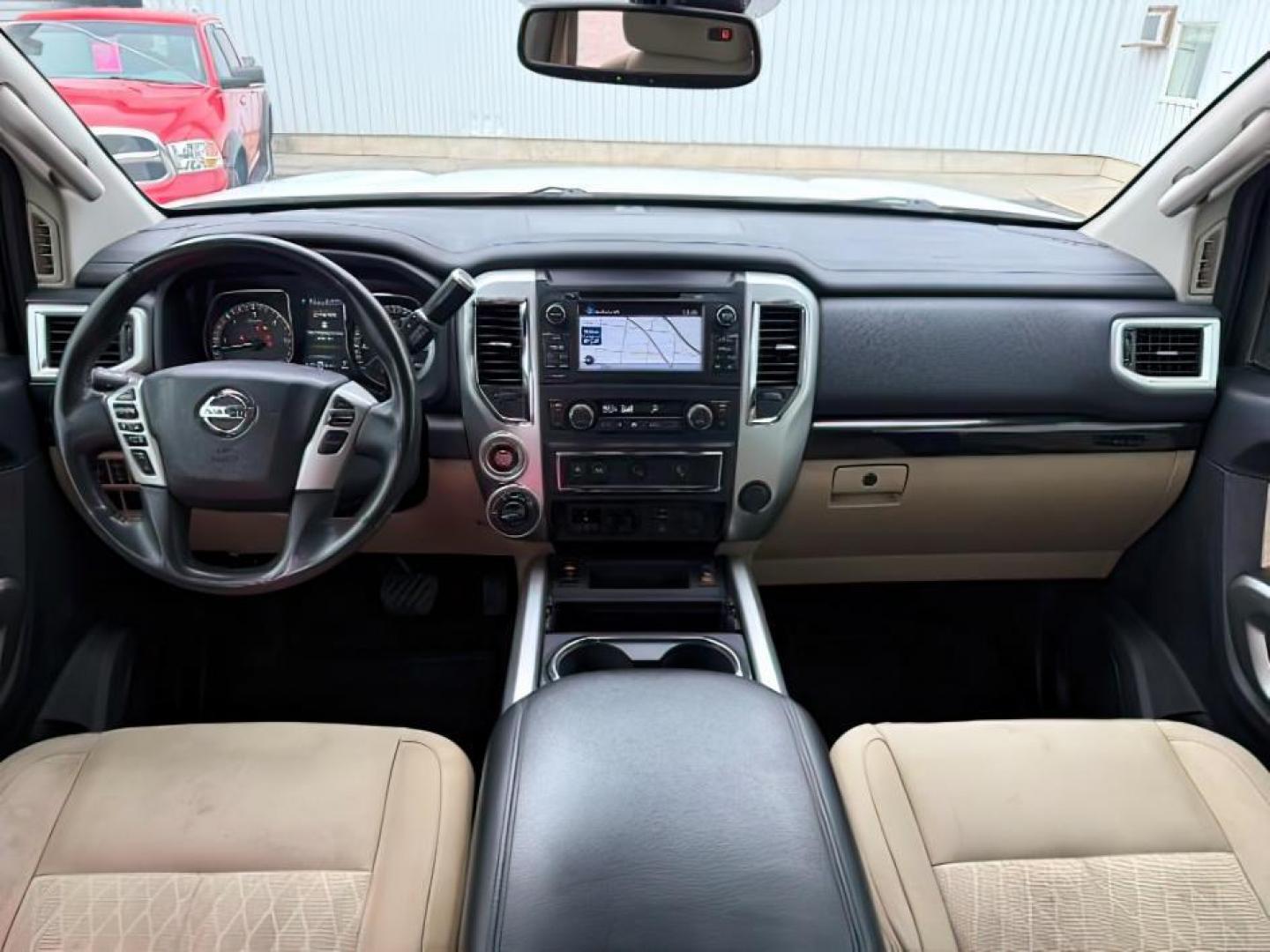 2017 WHITE /LEATHER Nissan Titan XD (1N6BA1F42HN) with an 50L V8 TURBO engine, Automatic transmission, located at 1175 N Woodruff Ave, Idaho Falls, ID, 83401, 43.506901, -111.999657 - Photo#22