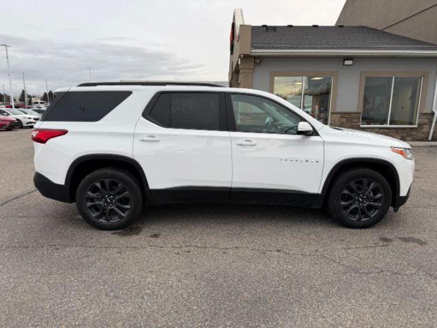 2019 Summit White /Jet Black Chevrolet Traverse (1GNEVJKW1KJ) with an 36L V-6 gasoline direct injection engine, Automatic transmission, located at 1175 N Woodruff Ave, Idaho Falls, ID, 83401, 43.506901, -111.999657 - At Timberline Auto, finding a great deal on your next vehicle is always easy! Our experienced sales staff's goal is to help find you the right vehicle at the right price! Our knowledgeable finance department has options for almost any credit score. We offer extended service contract options to prote - Photo#38
