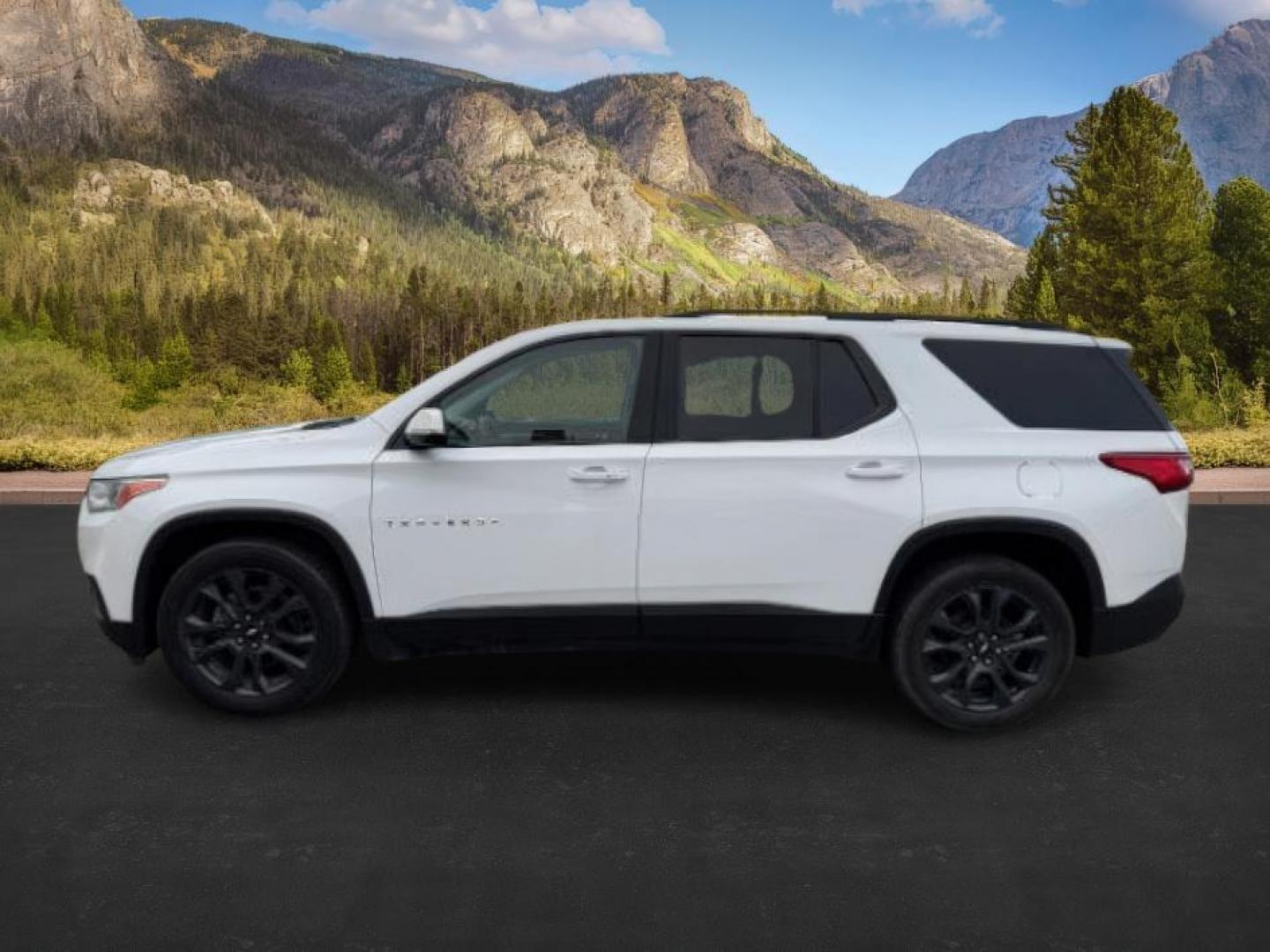 2019 Summit White /Jet Black Chevrolet Traverse (1GNEVJKW1KJ) with an 36L V-6 gasoline direct injection engine, Automatic transmission, located at 1175 N Woodruff Ave, Idaho Falls, ID, 83401, 43.506901, -111.999657 - At Timberline Auto, finding a great deal on your next vehicle is always easy! Our experienced sales staff's goal is to help find you the right vehicle at the right price! Our knowledgeable finance department has options for almost any credit score. We offer extended service contract options to prote - Photo#1