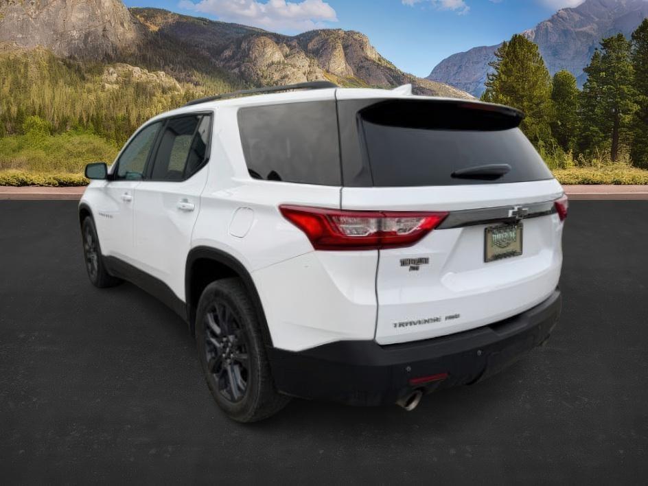 2019 Summit White /Jet Black Chevrolet Traverse (1GNEVJKW1KJ) with an 36L V-6 gasoline direct injection engine, Automatic transmission, located at 1175 N Woodruff Ave, Idaho Falls, ID, 83401, 43.506901, -111.999657 - At Timberline Auto, finding a great deal on your next vehicle is always easy! Our experienced sales staff's goal is to help find you the right vehicle at the right price! Our knowledgeable finance department has options for almost any credit score. We offer extended service contract options to prote- Photo#2