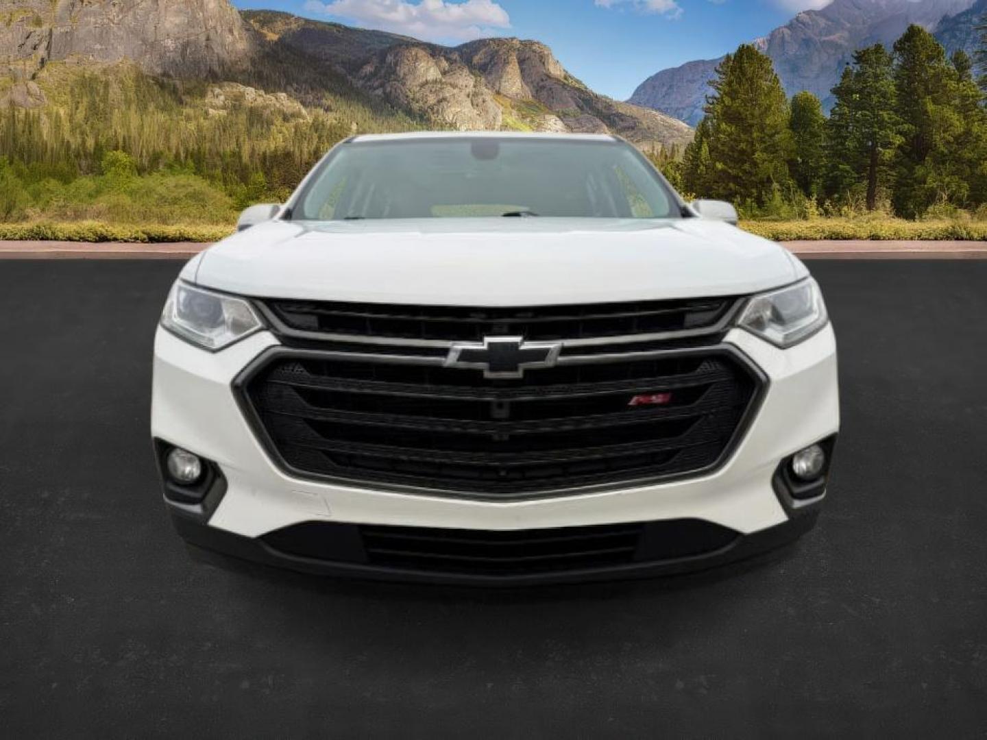 2019 Summit White /Jet Black Chevrolet Traverse (1GNEVJKW1KJ) with an 36L V-6 gasoline direct injection engine, Automatic transmission, located at 1175 N Woodruff Ave, Idaho Falls, ID, 83401, 43.506901, -111.999657 - At Timberline Auto, finding a great deal on your next vehicle is always easy! Our experienced sales staff's goal is to help find you the right vehicle at the right price! Our knowledgeable finance department has options for almost any credit score. We offer extended service contract options to prote - Photo#11