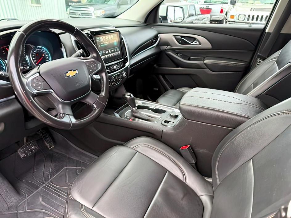 2019 Summit White /Jet Black Chevrolet Traverse (1GNEVJKW1KJ) with an 36L V-6 gasoline direct injection engine, Automatic transmission, located at 1175 N Woodruff Ave, Idaho Falls, ID, 83401, 43.506901, -111.999657 - At Timberline Auto, finding a great deal on your next vehicle is always easy! Our experienced sales staff's goal is to help find you the right vehicle at the right price! Our knowledgeable finance department has options for almost any credit score. We offer extended service contract options to prote- Photo#16