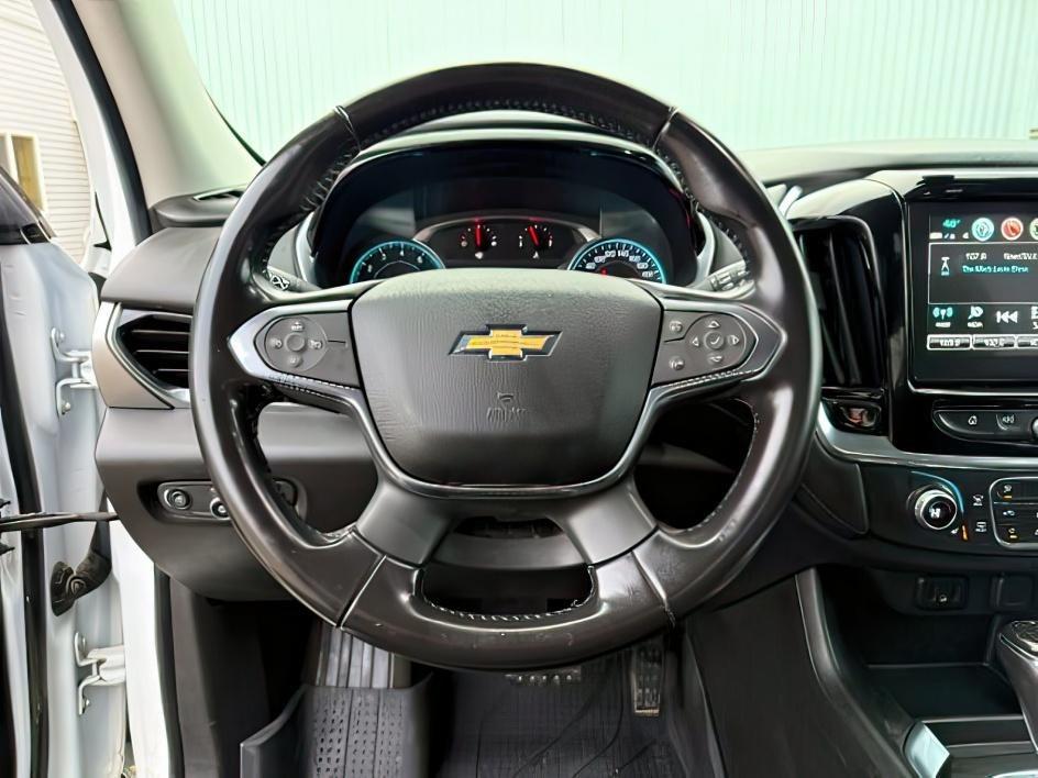 2019 Summit White /Jet Black Chevrolet Traverse (1GNEVJKW1KJ) with an 36L V-6 gasoline direct injection engine, Automatic transmission, located at 1175 N Woodruff Ave, Idaho Falls, ID, 83401, 43.506901, -111.999657 - At Timberline Auto, finding a great deal on your next vehicle is always easy! Our experienced sales staff's goal is to help find you the right vehicle at the right price! Our knowledgeable finance department has options for almost any credit score. We offer extended service contract options to prote- Photo#17