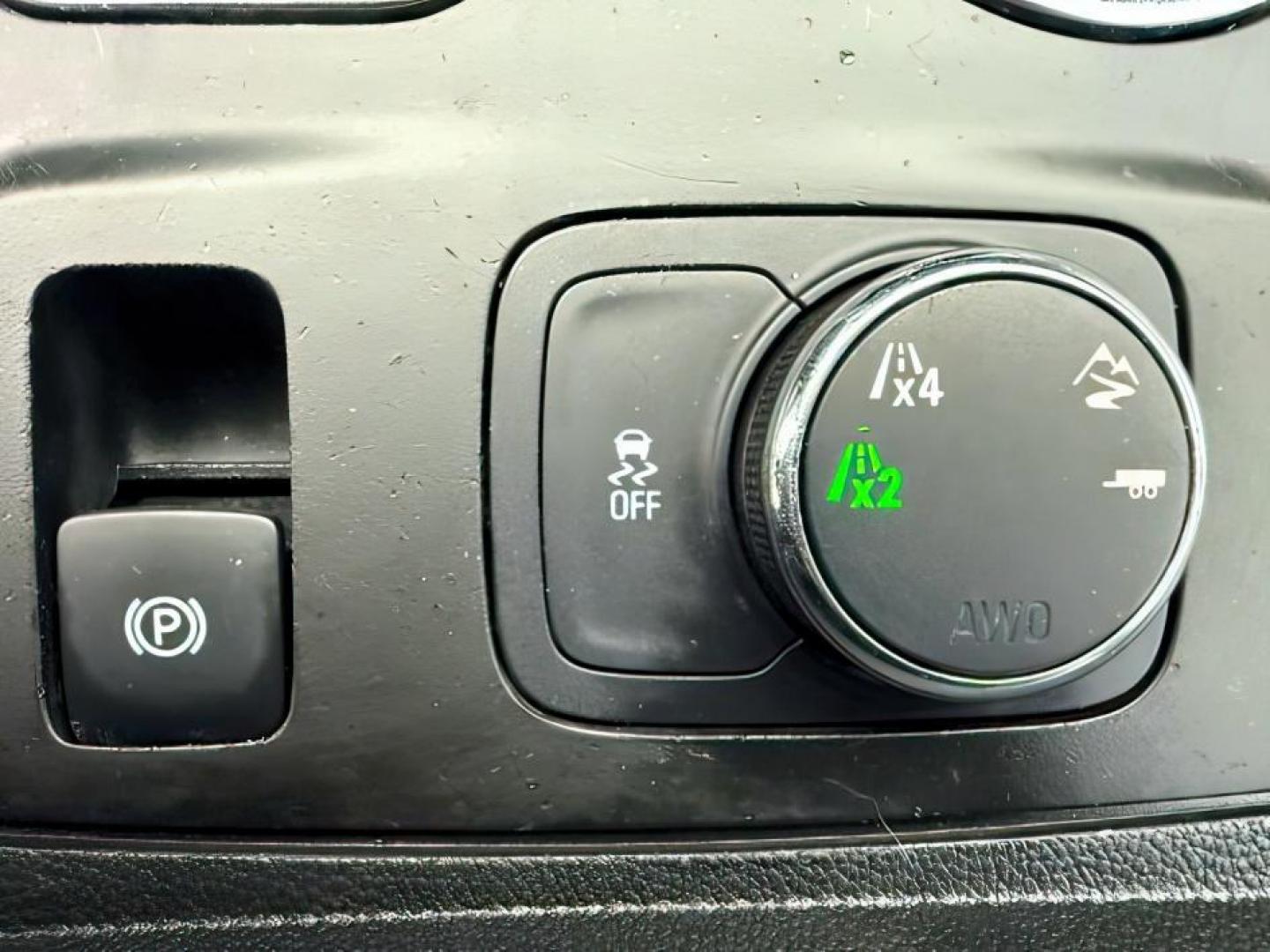 2019 Summit White /Jet Black Chevrolet Traverse (1GNEVJKW1KJ) with an 36L V-6 gasoline direct injection engine, Automatic transmission, located at 1175 N Woodruff Ave, Idaho Falls, ID, 83401, 43.506901, -111.999657 - At Timberline Auto, finding a great deal on your next vehicle is always easy! Our experienced sales staff's goal is to help find you the right vehicle at the right price! Our knowledgeable finance department has options for almost any credit score. We offer extended service contract options to prote - Photo#21