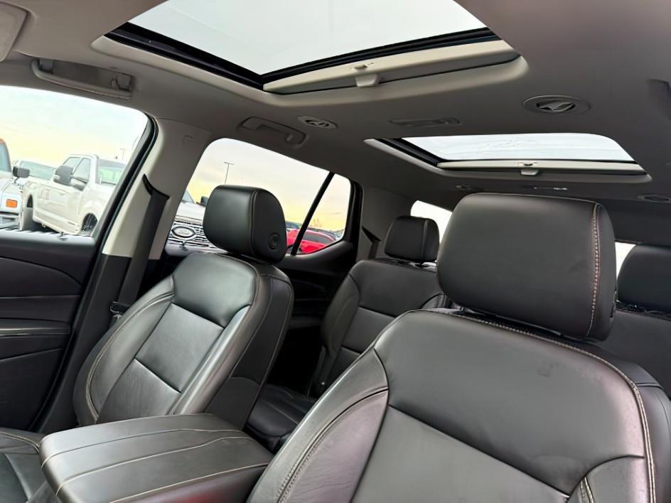 2019 Summit White /Jet Black Chevrolet Traverse (1GNEVJKW1KJ) with an 36L V-6 gasoline direct injection engine, Automatic transmission, located at 1175 N Woodruff Ave, Idaho Falls, ID, 83401, 43.506901, -111.999657 - At Timberline Auto, finding a great deal on your next vehicle is always easy! Our experienced sales staff's goal is to help find you the right vehicle at the right price! Our knowledgeable finance department has options for almost any credit score. We offer extended service contract options to prote- Photo#23