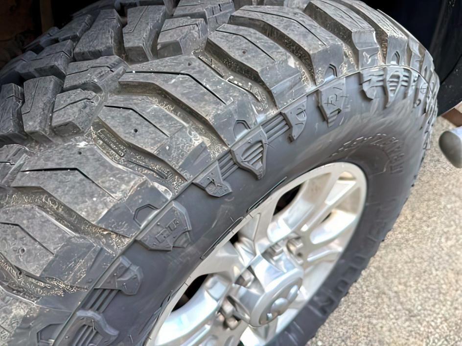 2017 BROWN /Black Ram 3500 (3C63R3JL9HG) with an Cummins 67L I-6 diesel direct injection engine, Automatic transmission, located at 1175 N Woodruff Ave, Idaho Falls, ID, 83401, 43.506901, -111.999657 - At Timberline Auto, finding a great deal on your next vehicle is always easy! Our experienced sales staff's goal is to help find you the right vehicle at the right price! Our knowledgeable finance department has options for almost any credit score. We offer extended service contract options to prote- Photo#7