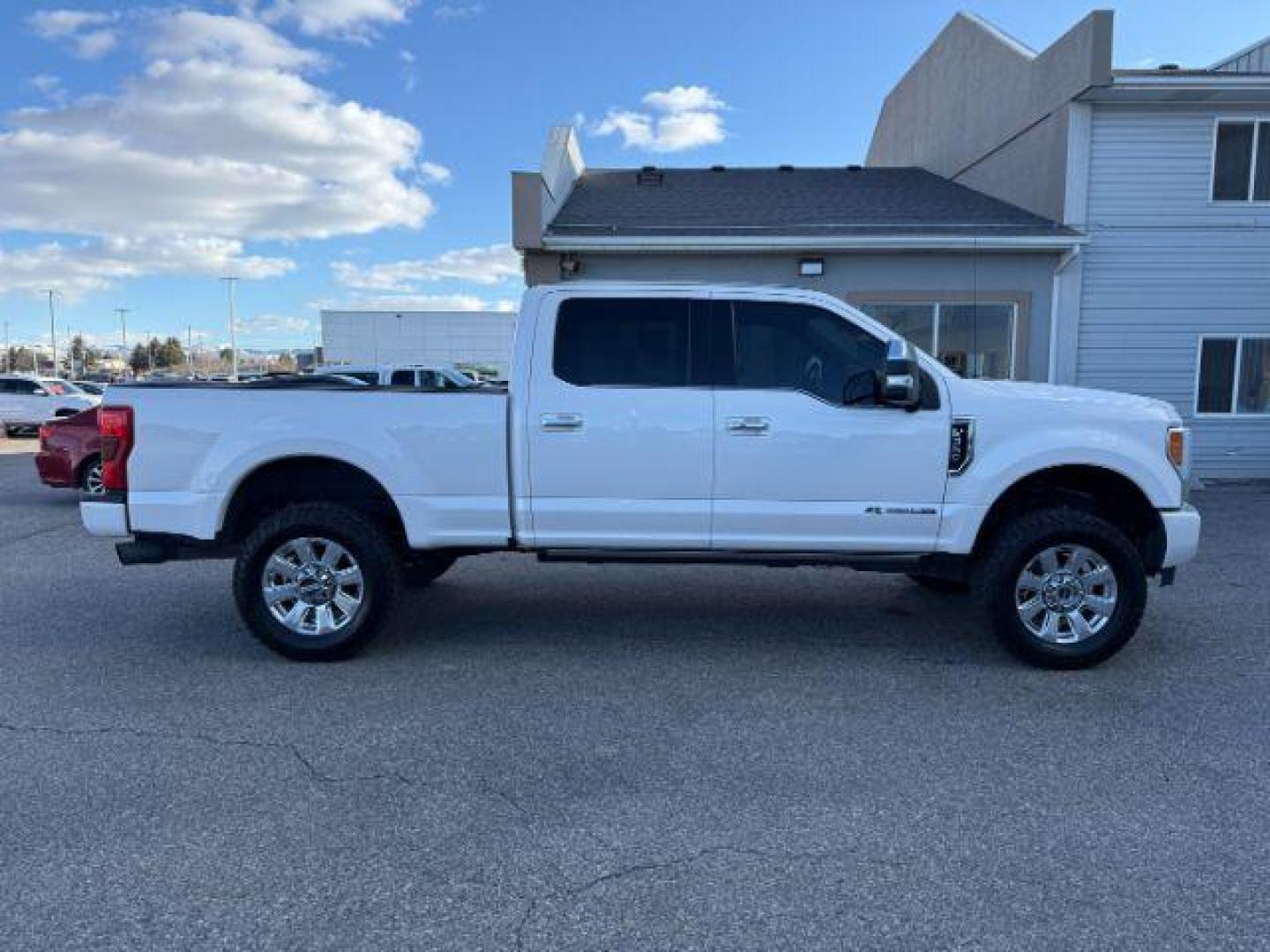 2018 WHITE /Black Ford F-350 (1FT8W3BT1JE) with an Powerstroke 67L V-8 diesel direct injection engine, Automatic transmission, located at 1175 N Woodruff Ave, Idaho Falls, ID, 83401, 43.506901, -111.999657 - At Timberline Auto, finding a great deal on your next vehicle is always easy! Our experienced sales staff's goal is to help find you the right vehicle at the right price! Our knowledgeable finance department has options for almost any credit score. We offer extended service contract options to prote - Photo#33
