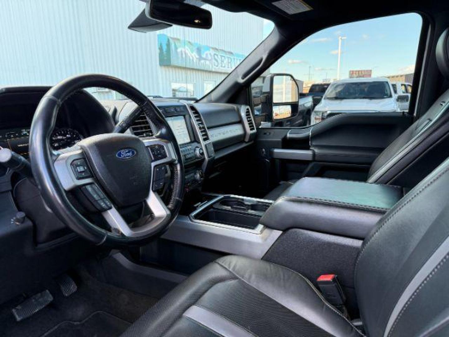 2018 WHITE /Black Ford F-350 (1FT8W3BT1JE) with an Powerstroke 67L V-8 diesel direct injection engine, Automatic transmission, located at 1175 N Woodruff Ave, Idaho Falls, ID, 83401, 43.506901, -111.999657 - At Timberline Auto, finding a great deal on your next vehicle is always easy! Our experienced sales staff's goal is to help find you the right vehicle at the right price! Our knowledgeable finance department has options for almost any credit score. We offer extended service contract options to prote - Photo#40