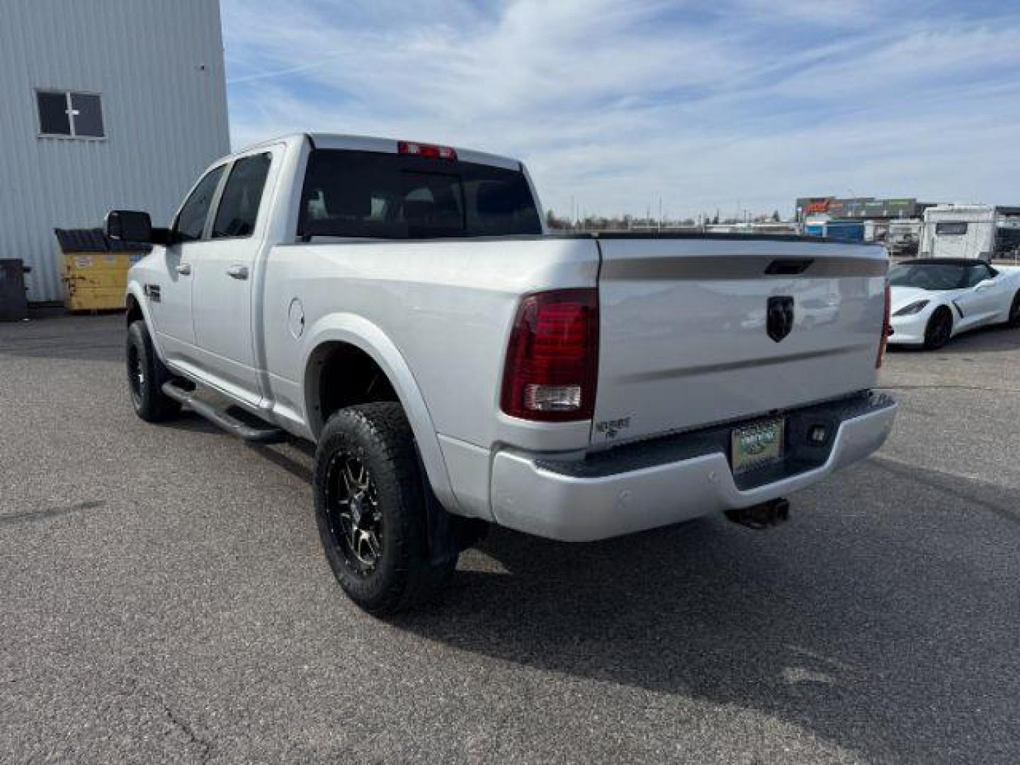 2018 SILVER /Black Ram 3500 (3C63R3EL4JG) with an Cummins 67L I-6 diesel direct injection engine, Automatic transmission, located at 1175 N Woodruff Ave, Idaho Falls, ID, 83401, 43.506901, -111.999657 - At Timberline Auto, finding a great deal on your next vehicle is always easy! Our experienced sales staff's goal is to help find you the right vehicle at the right price! Our knowledgeable finance department has options for almost any credit score. We offer extended service contract options to prote - Photo#27