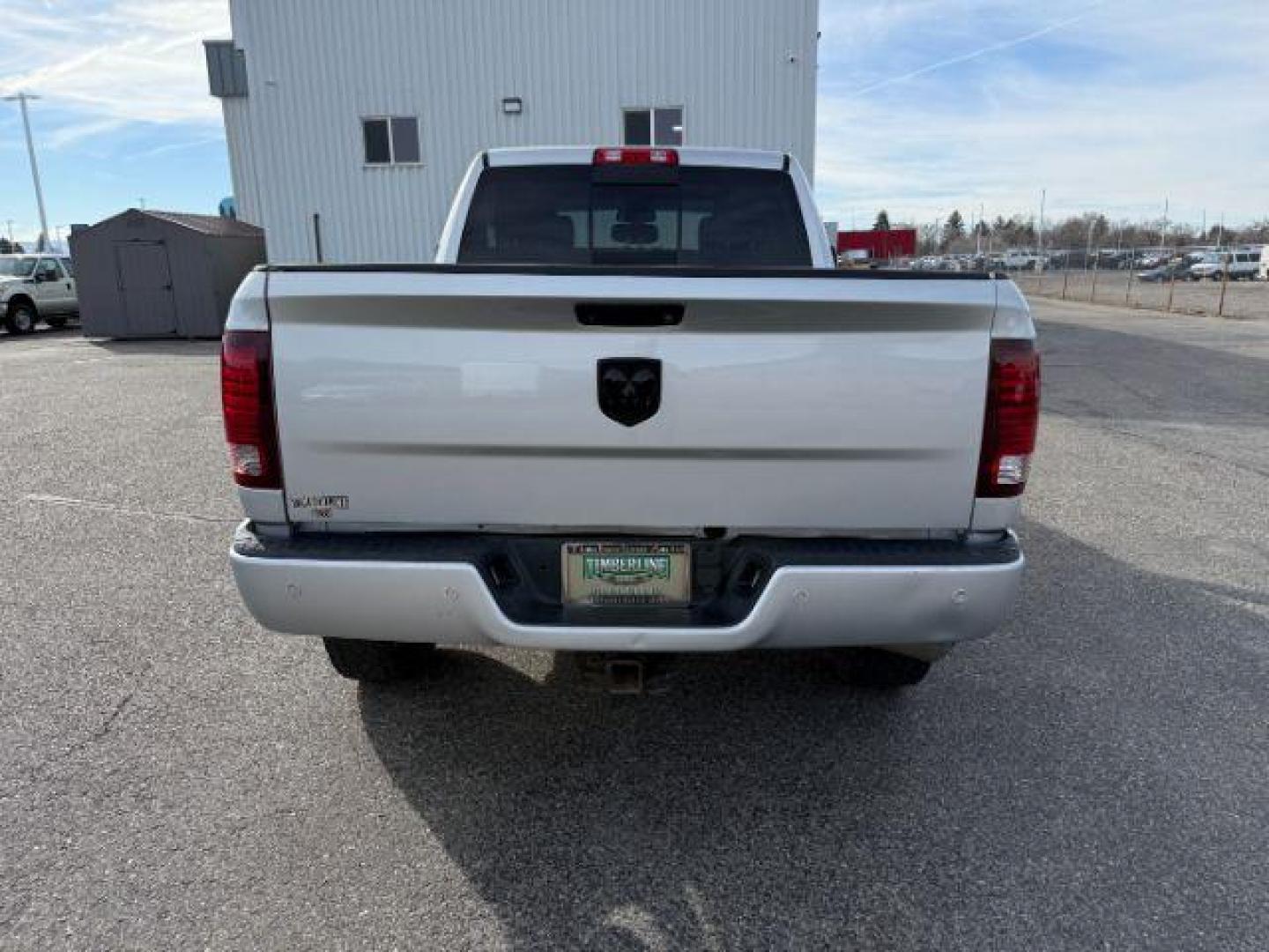 2018 SILVER /Black Ram 3500 (3C63R3EL4JG) with an Cummins 67L I-6 diesel direct injection engine, Automatic transmission, located at 1175 N Woodruff Ave, Idaho Falls, ID, 83401, 43.506901, -111.999657 - At Timberline Auto, finding a great deal on your next vehicle is always easy! Our experienced sales staff's goal is to help find you the right vehicle at the right price! Our knowledgeable finance department has options for almost any credit score. We offer extended service contract options to prote - Photo#28