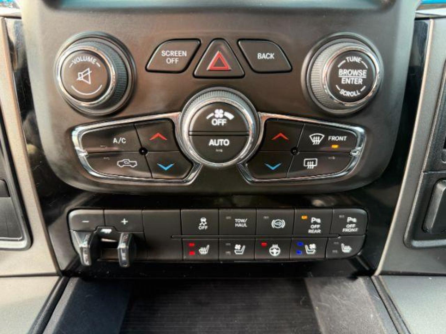 2018 SILVER /Black Ram 3500 (3C63R3EL4JG) with an Cummins 67L I-6 diesel direct injection engine, Automatic transmission, located at 1175 N Woodruff Ave, Idaho Falls, ID, 83401, 43.506901, -111.999657 - At Timberline Auto, finding a great deal on your next vehicle is always easy! Our experienced sales staff's goal is to help find you the right vehicle at the right price! Our knowledgeable finance department has options for almost any credit score. We offer extended service contract options to prote - Photo#41