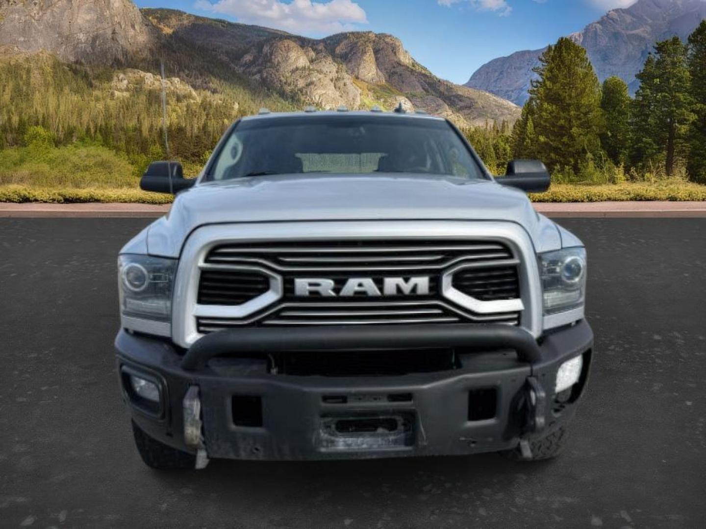 2018 SILVER /Black Ram 3500 (3C63R3EL4JG) with an Cummins 67L I-6 diesel direct injection engine, Automatic transmission, located at 1175 N Woodruff Ave, Idaho Falls, ID, 83401, 43.506901, -111.999657 - At Timberline Auto, finding a great deal on your next vehicle is always easy! Our experienced sales staff's goal is to help find you the right vehicle at the right price! Our knowledgeable finance department has options for almost any credit score. We offer extended service contract options to prote - Photo#9