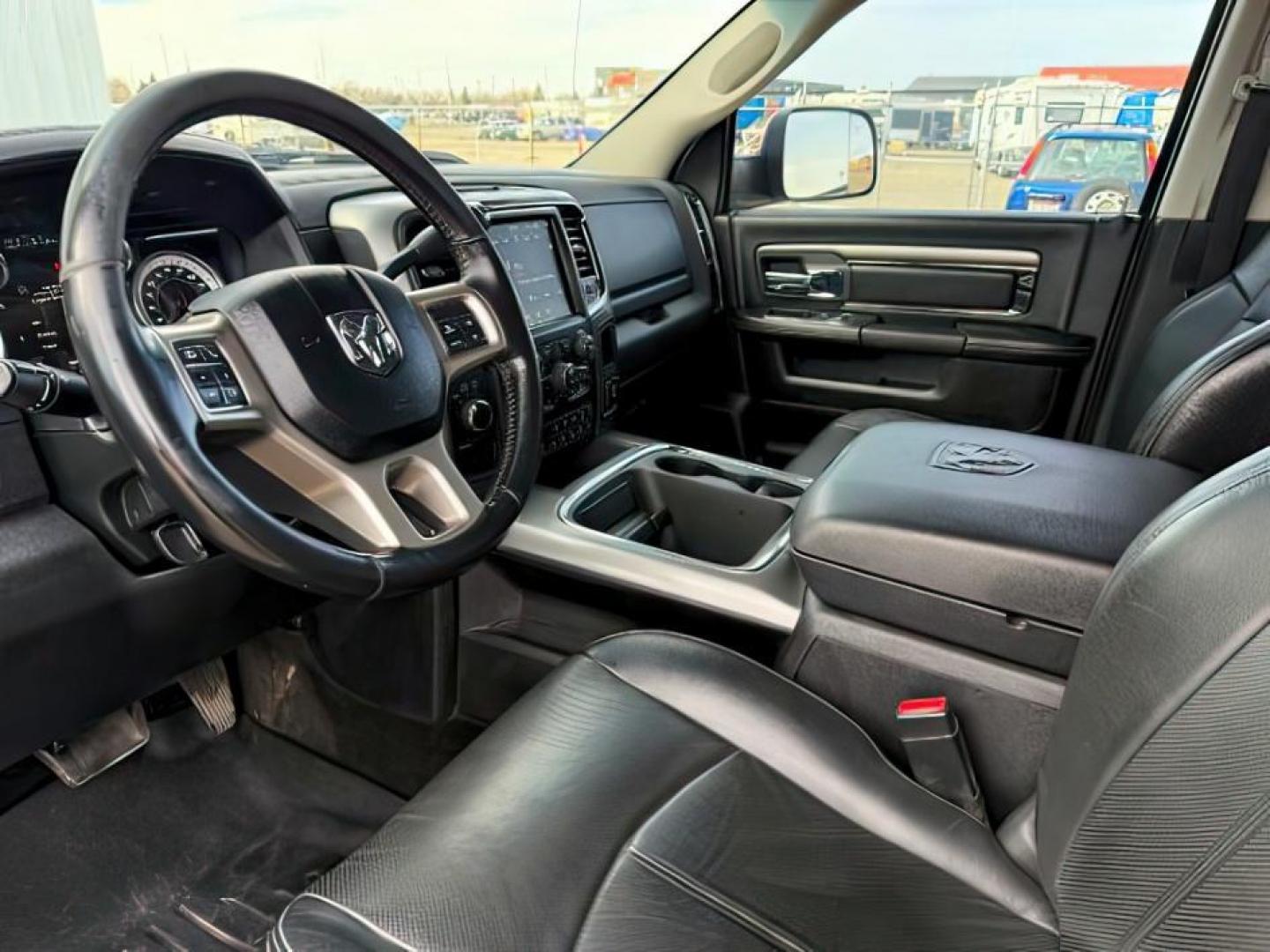 2018 SILVER /Black Ram 3500 (3C63R3EL4JG) with an Cummins 67L I-6 diesel direct injection engine, Automatic transmission, located at 1175 N Woodruff Ave, Idaho Falls, ID, 83401, 43.506901, -111.999657 - At Timberline Auto, finding a great deal on your next vehicle is always easy! Our experienced sales staff's goal is to help find you the right vehicle at the right price! Our knowledgeable finance department has options for almost any credit score. We offer extended service contract options to prote - Photo#12