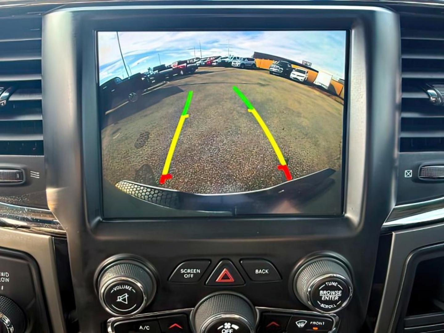 2018 SILVER /Black Ram 3500 (3C63R3EL4JG) with an Cummins 67L I-6 diesel direct injection engine, Automatic transmission, located at 1175 N Woodruff Ave, Idaho Falls, ID, 83401, 43.506901, -111.999657 - At Timberline Auto, finding a great deal on your next vehicle is always easy! Our experienced sales staff's goal is to help find you the right vehicle at the right price! Our knowledgeable finance department has options for almost any credit score. We offer extended service contract options to prote - Photo#15