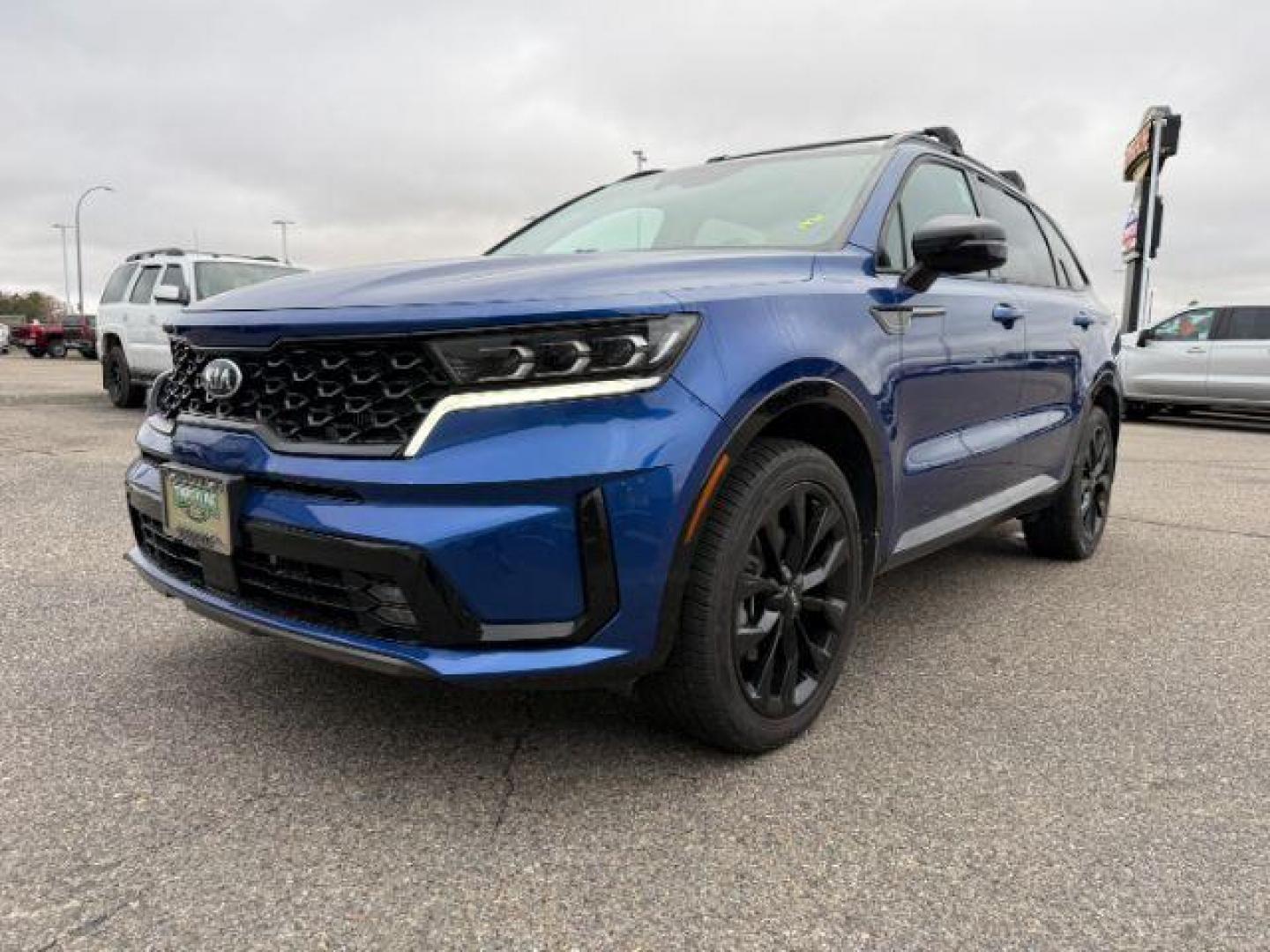 2021 BLUE /Black KIA Sorento (5XYRKDLF5MG) with an 25L I-4 portdirect injection engine, Automatic transmission, located at 1175 N Woodruff Ave, Idaho Falls, ID, 83401, 43.506901, -111.999657 - At Timberline Auto, finding a great deal on your next vehicle is always easy! Our experienced sales staff's goal is to help find you the right vehicle at the right price! Our knowledgeable finance department has options for almost any credit score. We offer extended service contract options to prote - Photo#27