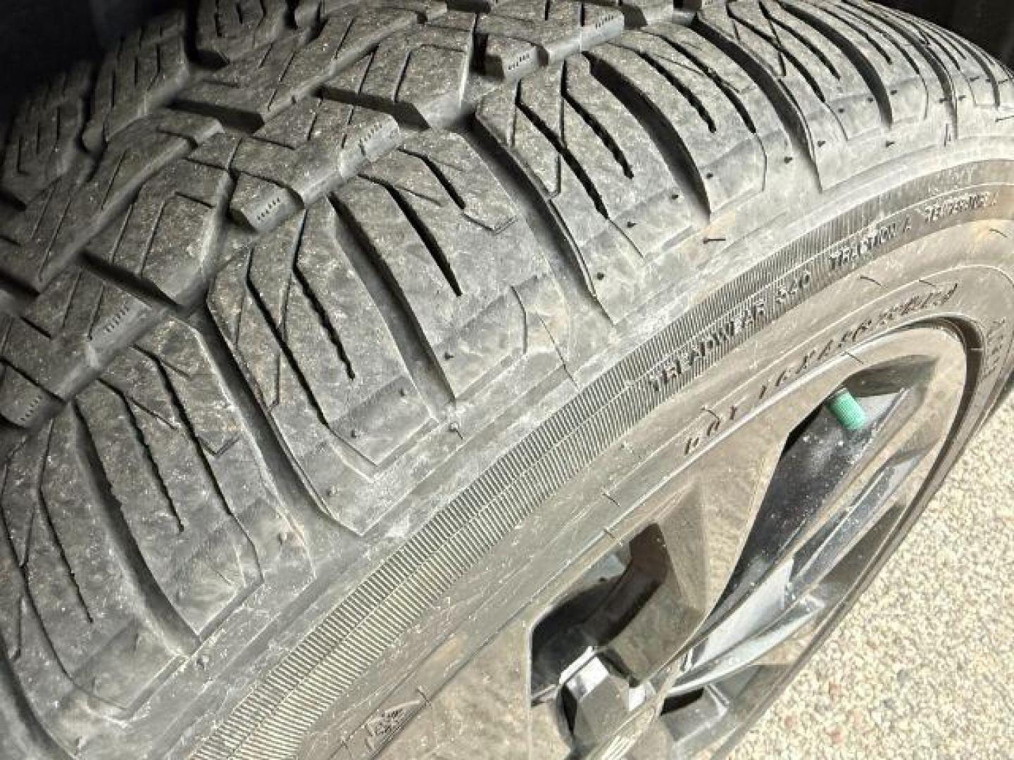 2021 BLUE /Black KIA Sorento (5XYRKDLF5MG) with an 25L I-4 portdirect injection engine, Automatic transmission, located at 1175 N Woodruff Ave, Idaho Falls, ID, 83401, 43.506901, -111.999657 - At Timberline Auto, finding a great deal on your next vehicle is always easy! Our experienced sales staff's goal is to help find you the right vehicle at the right price! Our knowledgeable finance department has options for almost any credit score. We offer extended service contract options to prote - Photo#38