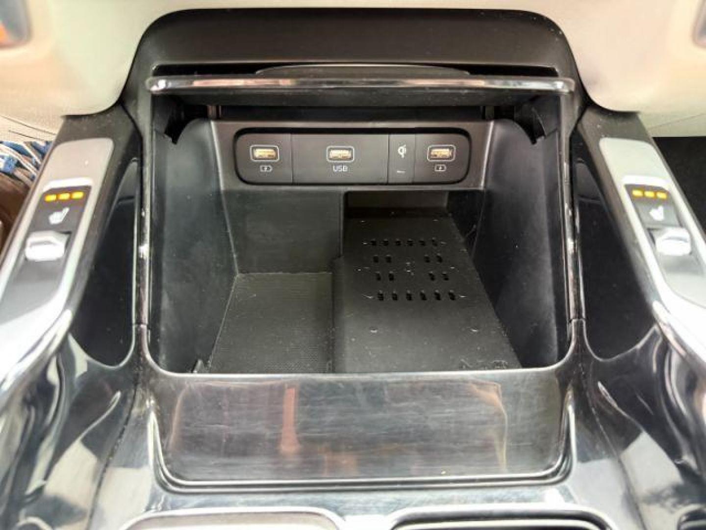 2021 BLUE /Black KIA Sorento (5XYRKDLF5MG) with an 25L I-4 portdirect injection engine, Automatic transmission, located at 1175 N Woodruff Ave, Idaho Falls, ID, 83401, 43.506901, -111.999657 - At Timberline Auto, finding a great deal on your next vehicle is always easy! Our experienced sales staff's goal is to help find you the right vehicle at the right price! Our knowledgeable finance department has options for almost any credit score. We offer extended service contract options to prote - Photo#46