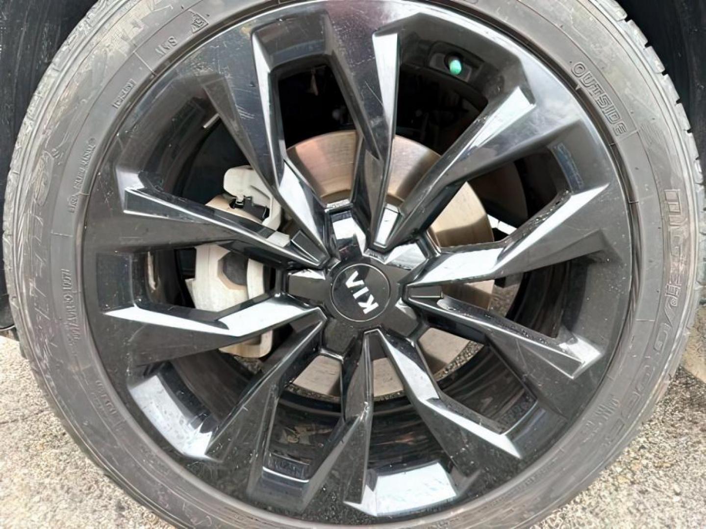 2021 BLUE /Black KIA Sorento (5XYRKDLF5MG) with an 25L I-4 portdirect injection engine, Automatic transmission, located at 1175 N Woodruff Ave, Idaho Falls, ID, 83401, 43.506901, -111.999657 - At Timberline Auto, finding a great deal on your next vehicle is always easy! Our experienced sales staff's goal is to help find you the right vehicle at the right price! Our knowledgeable finance department has options for almost any credit score. We offer extended service contract options to prote - Photo#12