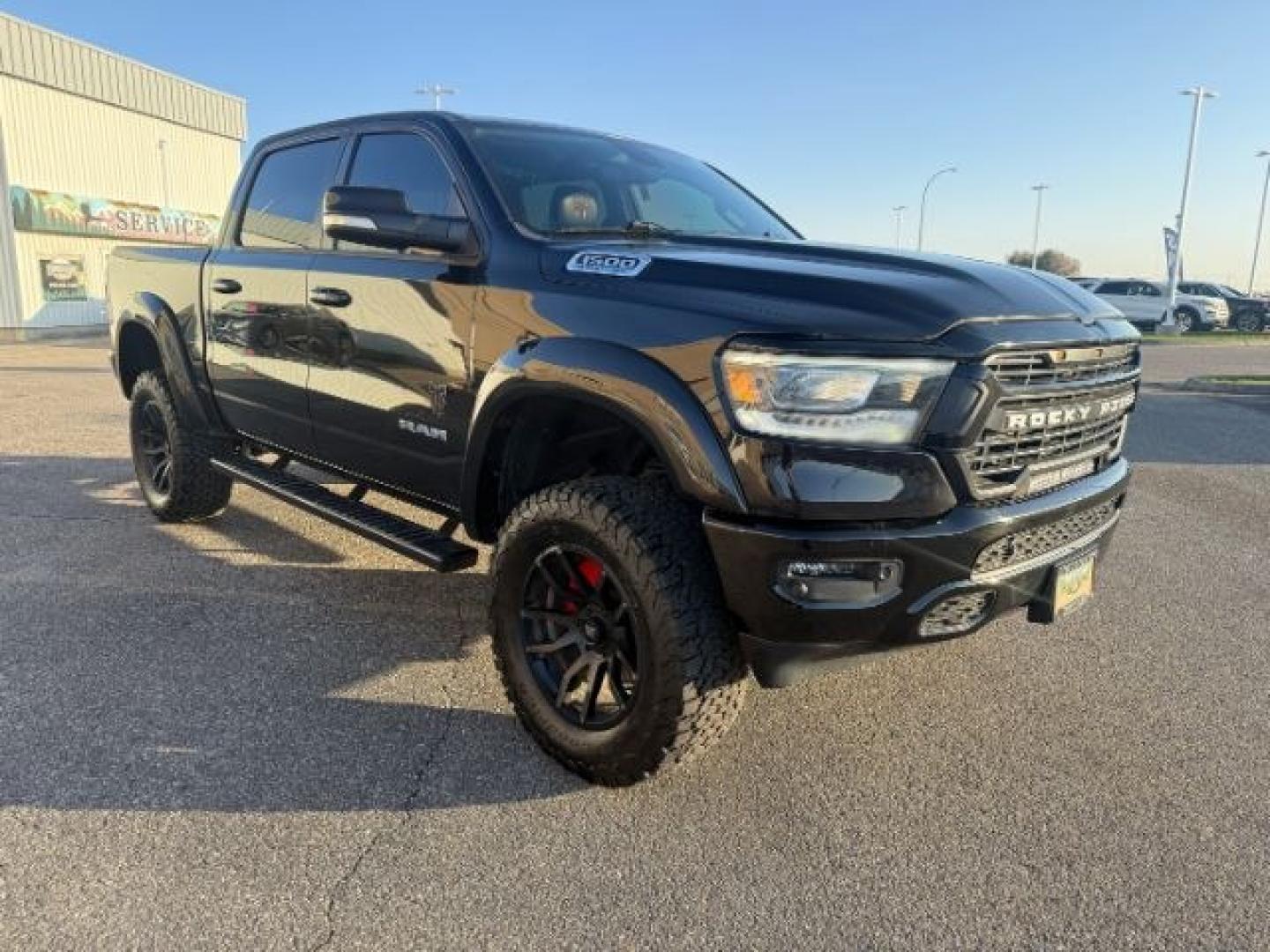 2021 BLACK /Diesel Gray/Black Ram 1500 Big Horn Crew Cab 4x4 5'7 Box (1C6SRFFT5MN) with an HEMI 5.7L V-8 variable valve control engine, AUTOMATIC transmission, located at 1235 N Woodruff Ave., Idaho Falls, 83401, (208) 523-1053, 43.507172, -112.000488 - At Timberline Auto, finding a great deal on your next vehicle is always easy! Our experienced sales staff's goal is to help find you the right vehicle at the right price! Our knowledgeable finance department has options for almost any credit score. We offer extended service contract options to prote - Photo#9