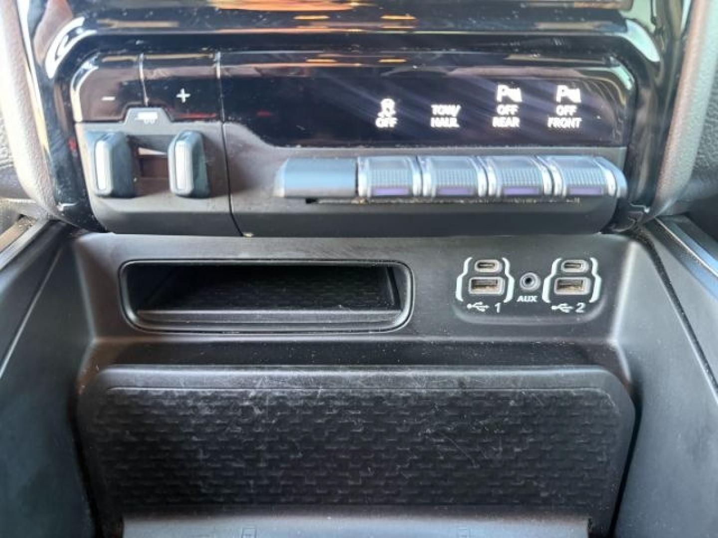 2021 BLACK /Diesel Gray/Black Ram 1500 Big Horn Crew Cab 4x4 5'7 Box (1C6SRFFT5MN) with an HEMI 5.7L V-8 variable valve control engine, AUTOMATIC transmission, located at 1235 N Woodruff Ave., Idaho Falls, 83401, (208) 523-1053, 43.507172, -112.000488 - At Timberline Auto, finding a great deal on your next vehicle is always easy! Our experienced sales staff's goal is to help find you the right vehicle at the right price! Our knowledgeable finance department has options for almost any credit score. We offer extended service contract options to prote - Photo#19