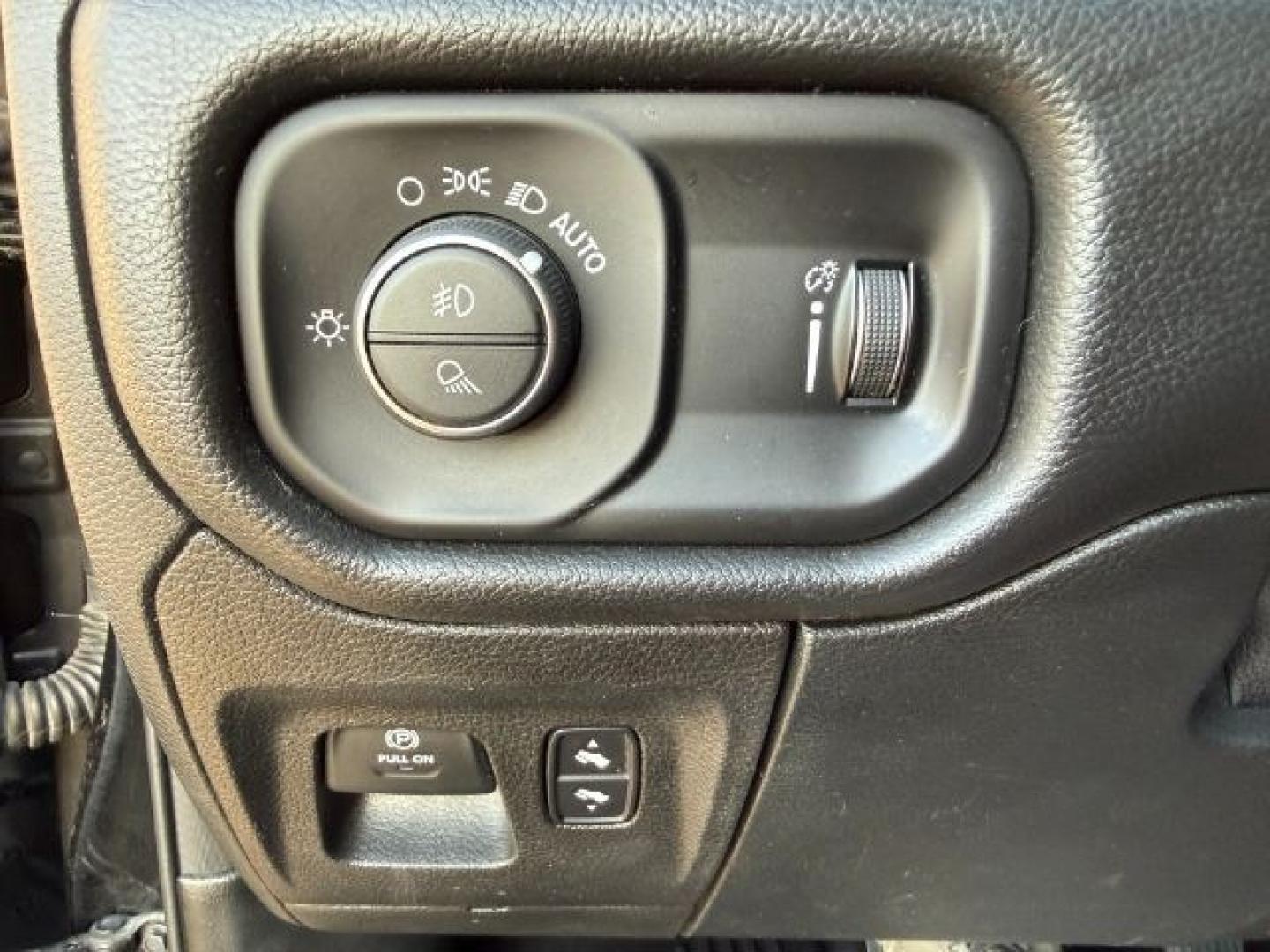 2021 BLACK /Diesel Gray/Black Ram 1500 Big Horn Crew Cab 4x4 5'7 Box (1C6SRFFT5MN) with an HEMI 5.7L V-8 variable valve control engine, AUTOMATIC transmission, located at 1235 N Woodruff Ave., Idaho Falls, 83401, (208) 523-1053, 43.507172, -112.000488 - At Timberline Auto, finding a great deal on your next vehicle is always easy! Our experienced sales staff's goal is to help find you the right vehicle at the right price! Our knowledgeable finance department has options for almost any credit score. We offer extended service contract options to prote - Photo#23