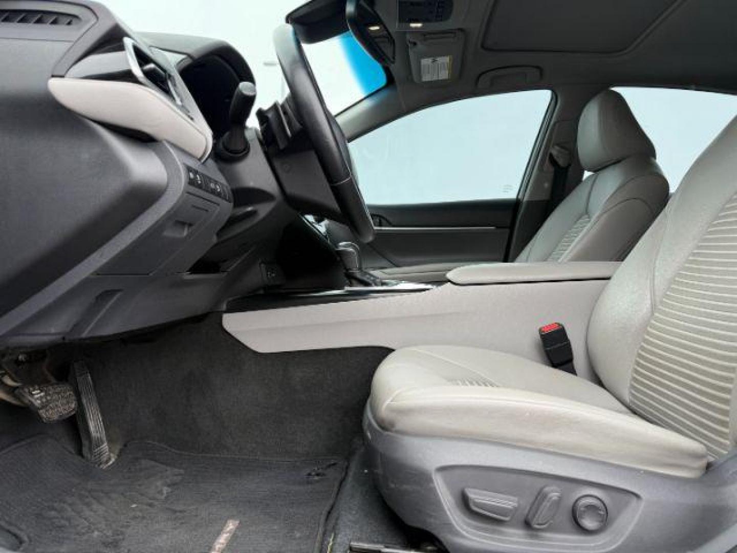 2018 RED /Black Toyota Camry (4T1B11HK6JU) with an 25L I-4 portdirect injection engine, Automatic transmission, located at 1175 N Woodruff Ave, Idaho Falls, ID, 83401, 43.506901, -111.999657 - At Timberline Auto, finding a great deal on your next vehicle is always easy! Our experienced sales staff's goal is to help find you the right vehicle at the right price! Our knowledgeable finance department has options for almost any credit score. We offer extended service contract options to prote - Photo#12