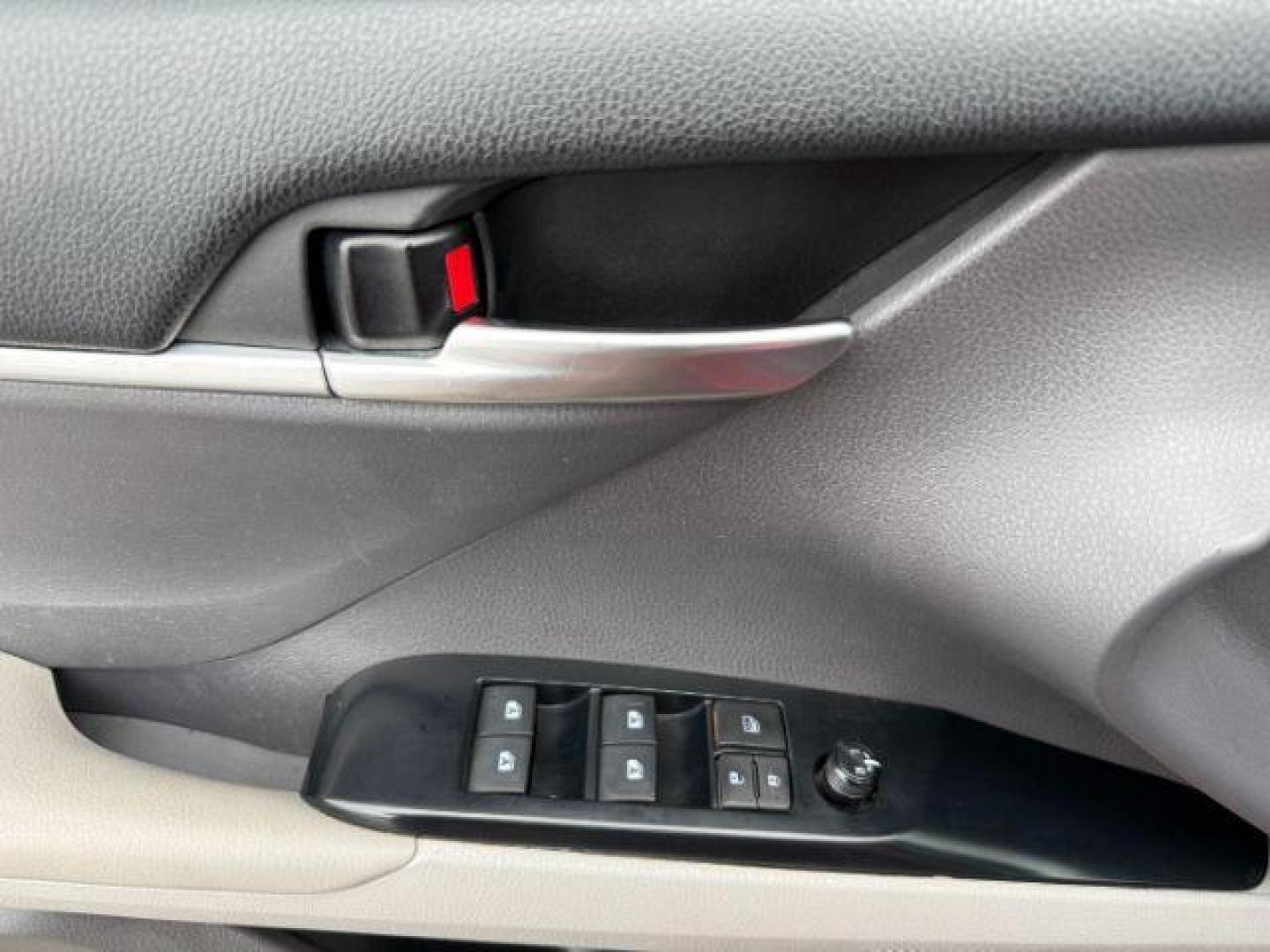 2018 RED /Black Toyota Camry (4T1B11HK6JU) with an 25L I-4 portdirect injection engine, Automatic transmission, located at 1175 N Woodruff Ave, Idaho Falls, ID, 83401, 43.506901, -111.999657 - At Timberline Auto, finding a great deal on your next vehicle is always easy! Our experienced sales staff's goal is to help find you the right vehicle at the right price! Our knowledgeable finance department has options for almost any credit score. We offer extended service contract options to prote - Photo#20