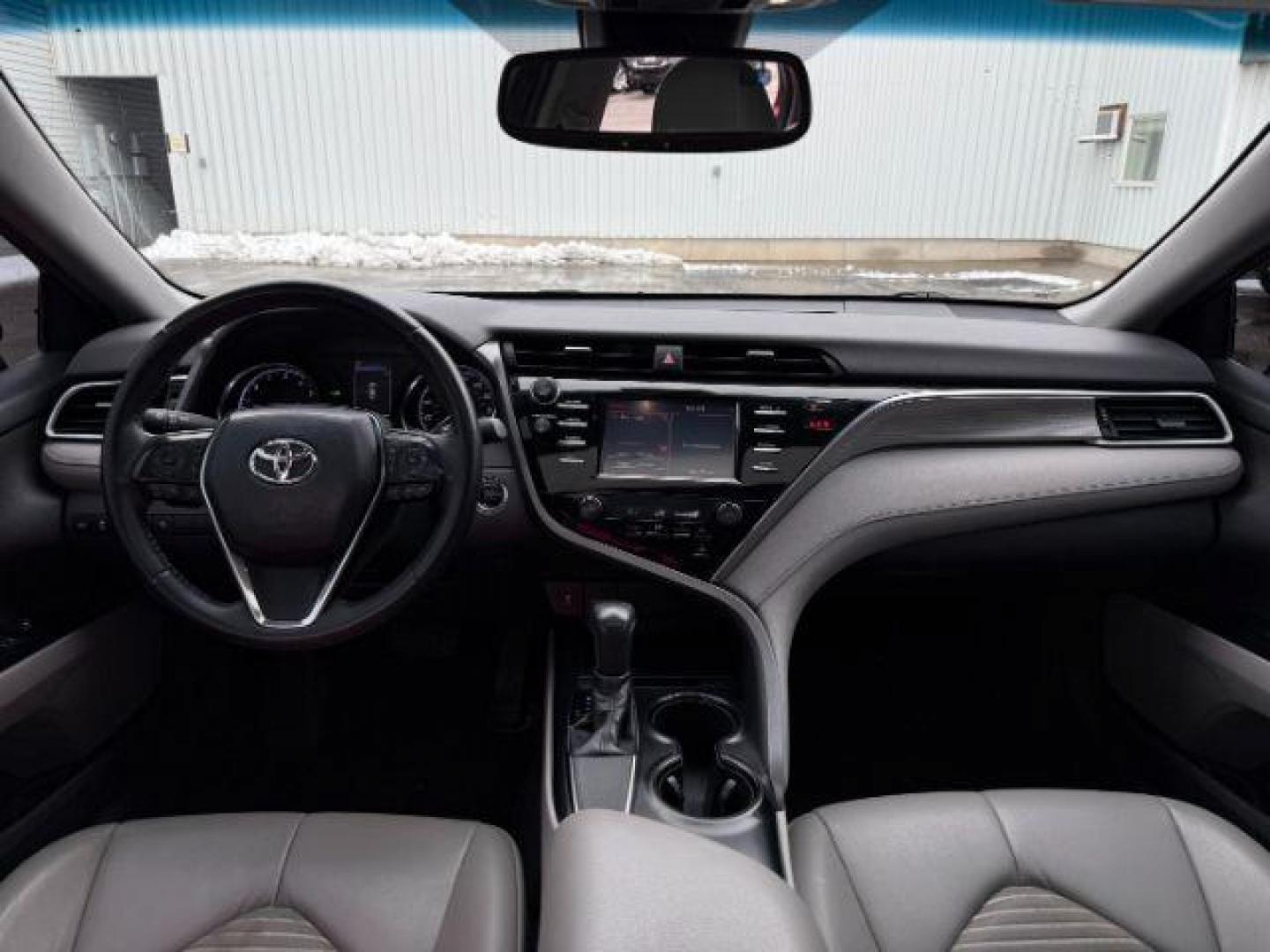 2018 RED /Black Toyota Camry (4T1B11HK6JU) with an 25L I-4 portdirect injection engine, Automatic transmission, located at 1175 N Woodruff Ave, Idaho Falls, ID, 83401, 43.506901, -111.999657 - At Timberline Auto, finding a great deal on your next vehicle is always easy! Our experienced sales staff's goal is to help find you the right vehicle at the right price! Our knowledgeable finance department has options for almost any credit score. We offer extended service contract options to prote - Photo#21