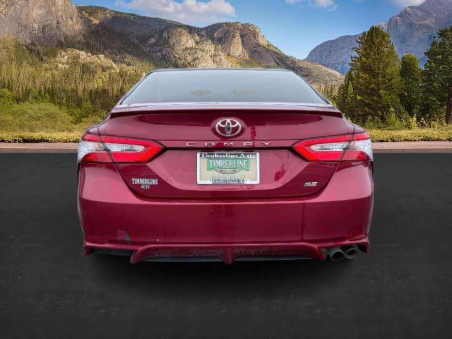 2018 RED /Black Toyota Camry (4T1B11HK6JU) with an 25L I-4 portdirect injection engine, Automatic transmission, located at 1175 N Woodruff Ave, Idaho Falls, ID, 83401, 43.506901, -111.999657 - At Timberline Auto, finding a great deal on your next vehicle is always easy! Our experienced sales staff's goal is to help find you the right vehicle at the right price! Our knowledgeable finance department has options for almost any credit score. We offer extended service contract options to prote - Photo#3