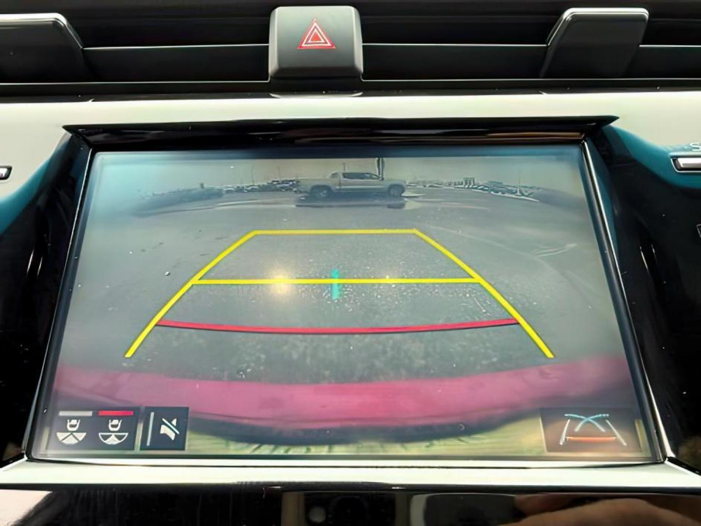 2018 RED /Black Toyota Camry (4T1B11HK6JU) with an 25L I-4 portdirect injection engine, Automatic transmission, located at 1175 N Woodruff Ave, Idaho Falls, ID, 83401, 43.506901, -111.999657 - At Timberline Auto, finding a great deal on your next vehicle is always easy! Our experienced sales staff's goal is to help find you the right vehicle at the right price! Our knowledgeable finance department has options for almost any credit score. We offer extended service contract options to prote - Photo#15