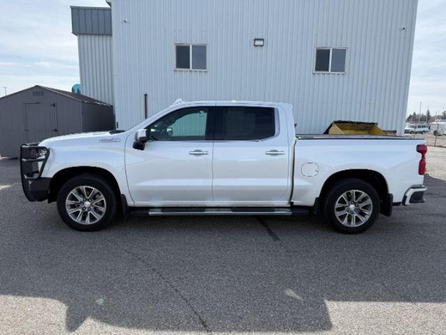 2021 WHITE /Jet Black Chevrolet Silverado 1500 (1GCUYHET4MZ) with an Duramax 3L I-6 diesel direct injection engine, Automatic transmission, located at 1175 N Woodruff Ave, Idaho Falls, ID, 83401, 43.506901, -111.999657 - At Timberline Auto, finding a great deal on your next vehicle is always easy! Our experienced sales staff's goal is to help find you the right vehicle at the right price! Our knowledgeable finance department has options for almost any credit score. We offer extended service contract options to prote - Photo#30