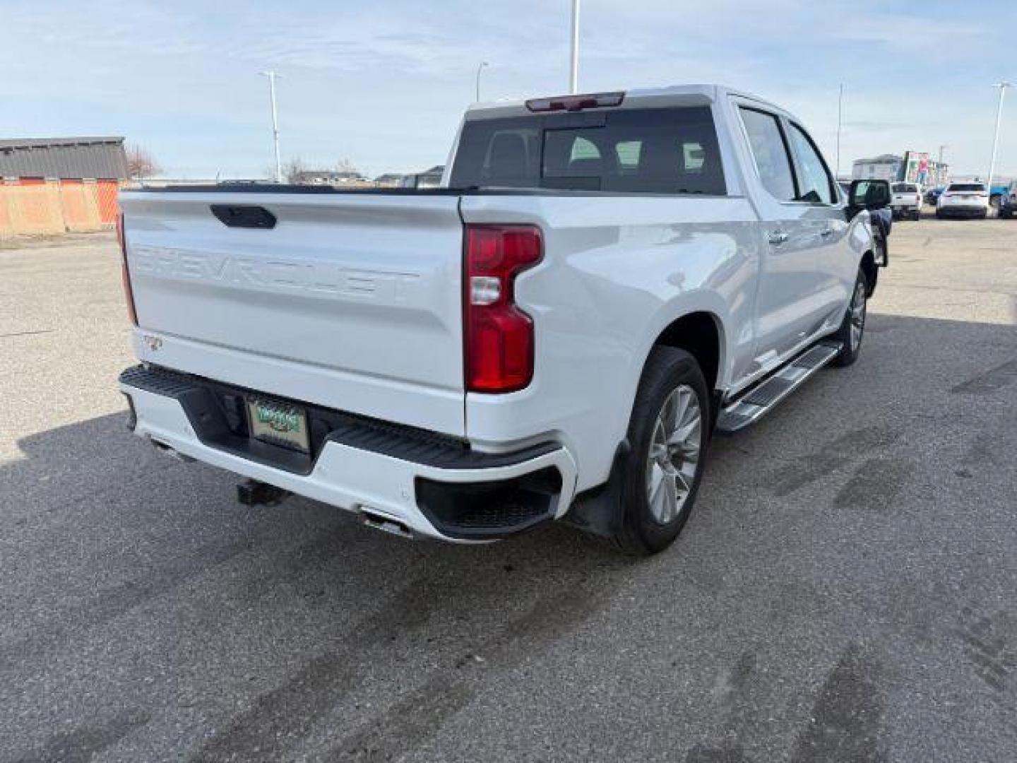 2021 WHITE /Jet Black Chevrolet Silverado 1500 (1GCUYHET4MZ) with an Duramax 3L I-6 diesel direct injection engine, Automatic transmission, located at 1175 N Woodruff Ave, Idaho Falls, ID, 83401, 43.506901, -111.999657 - At Timberline Auto, finding a great deal on your next vehicle is always easy! Our experienced sales staff's goal is to help find you the right vehicle at the right price! Our knowledgeable finance department has options for almost any credit score. We offer extended service contract options to prote - Photo#35