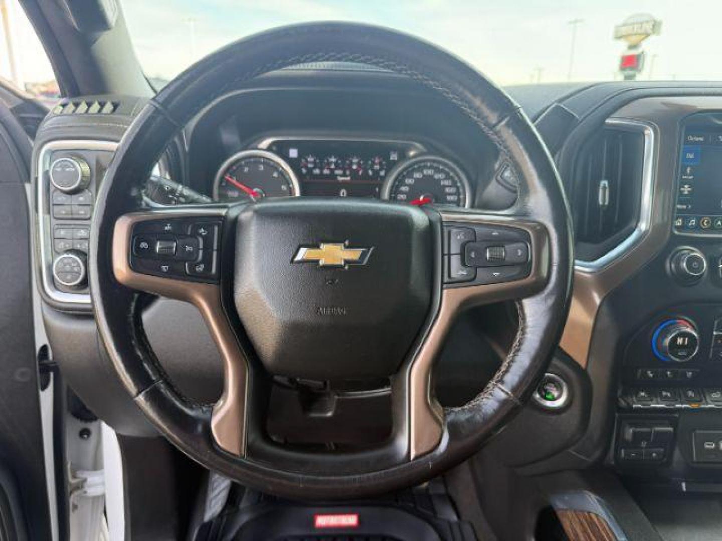 2021 WHITE /Jet Black Chevrolet Silverado 1500 (1GCUYHET4MZ) with an Duramax 3L I-6 diesel direct injection engine, Automatic transmission, located at 1175 N Woodruff Ave, Idaho Falls, ID, 83401, 43.506901, -111.999657 - At Timberline Auto, finding a great deal on your next vehicle is always easy! Our experienced sales staff's goal is to help find you the right vehicle at the right price! Our knowledgeable finance department has options for almost any credit score. We offer extended service contract options to prote - Photo#43